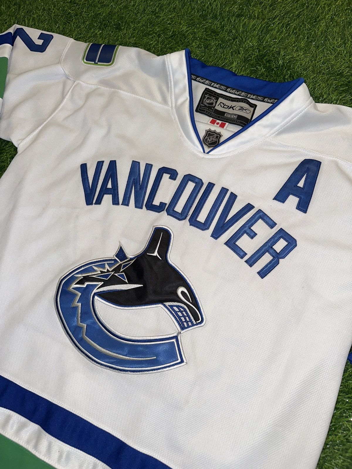 NHL Nhl reebok vancouver canucks daniel sedin jersey size 52 Size US L / EU 52-54 / 3 - 3 Thumbnail