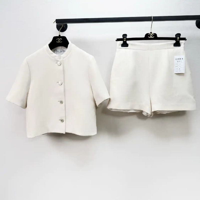 Dior Dior White Wool Women's Coat S Size 0089 Size S / US 4 / IT 40 - 1 Thumbnail