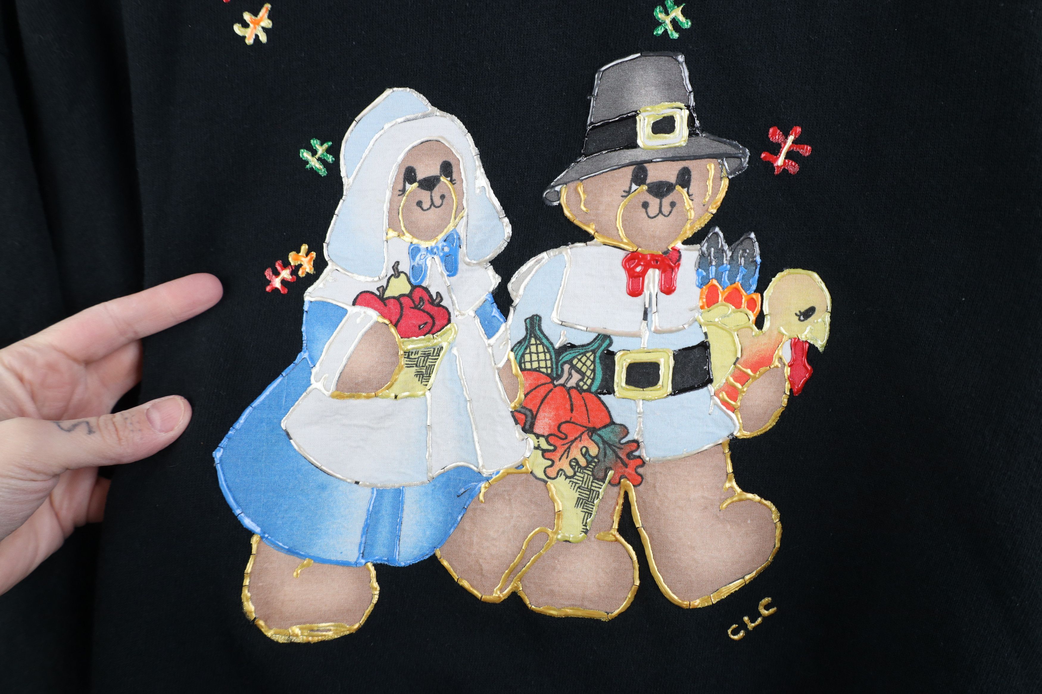 Vintage Vintage 90s Streetwear Paint Thanksgiving Bear Sweatshirt Size XL / US 12-14 / IT 48-50 - 4 Thumbnail