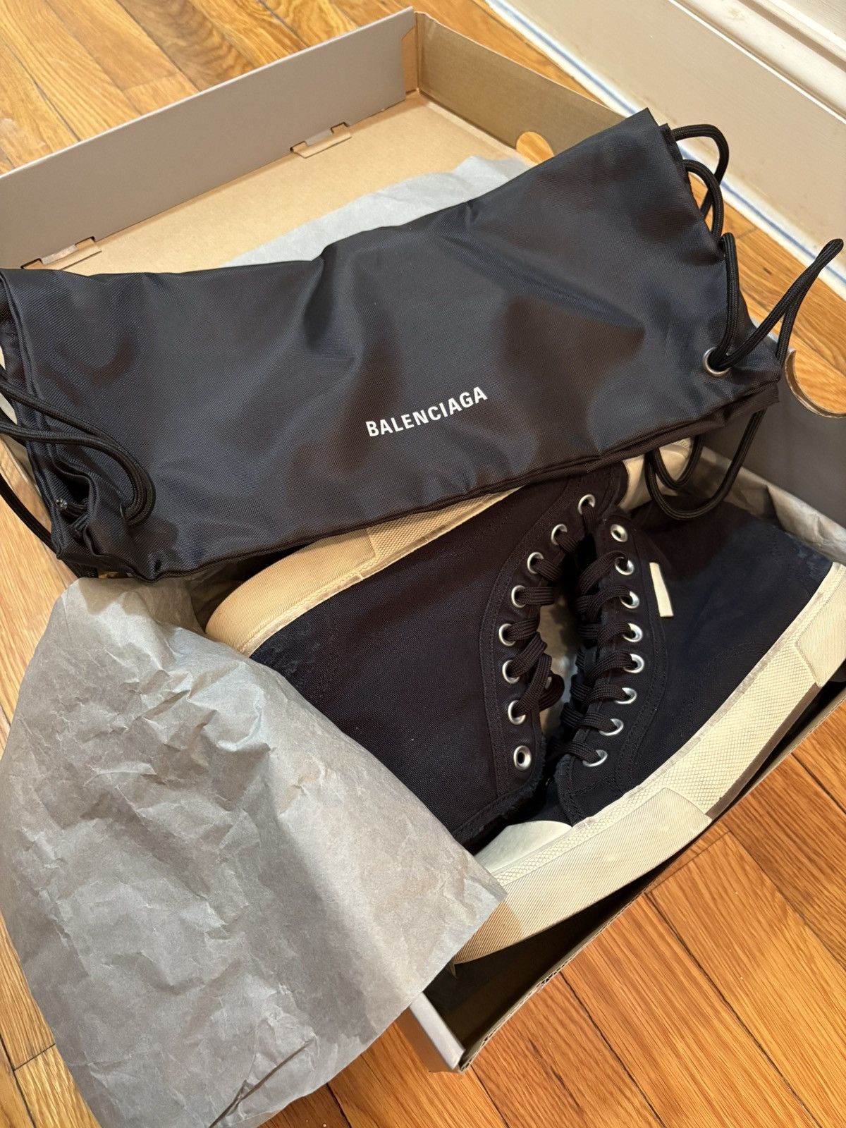 Balenciaga Balenciaga Distressed Sneakers Size US 8.5 / EU 41-42 - 2 Thumbnail