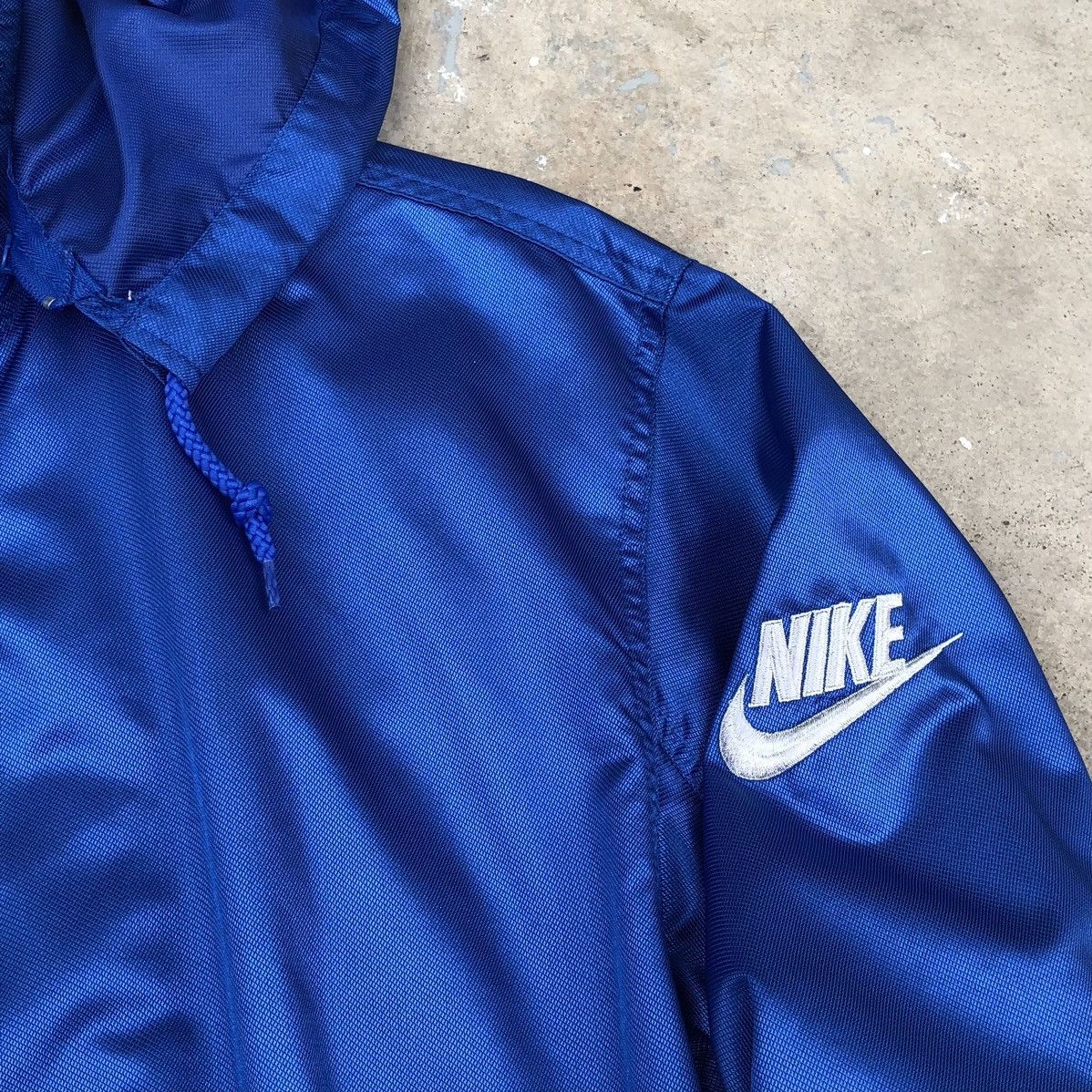 Nike Vintage 90s Nike Men’s Embroidery Logo Light Bomber Jacket Size US M / EU 48-50 / 2 - 4 Thumbnail
