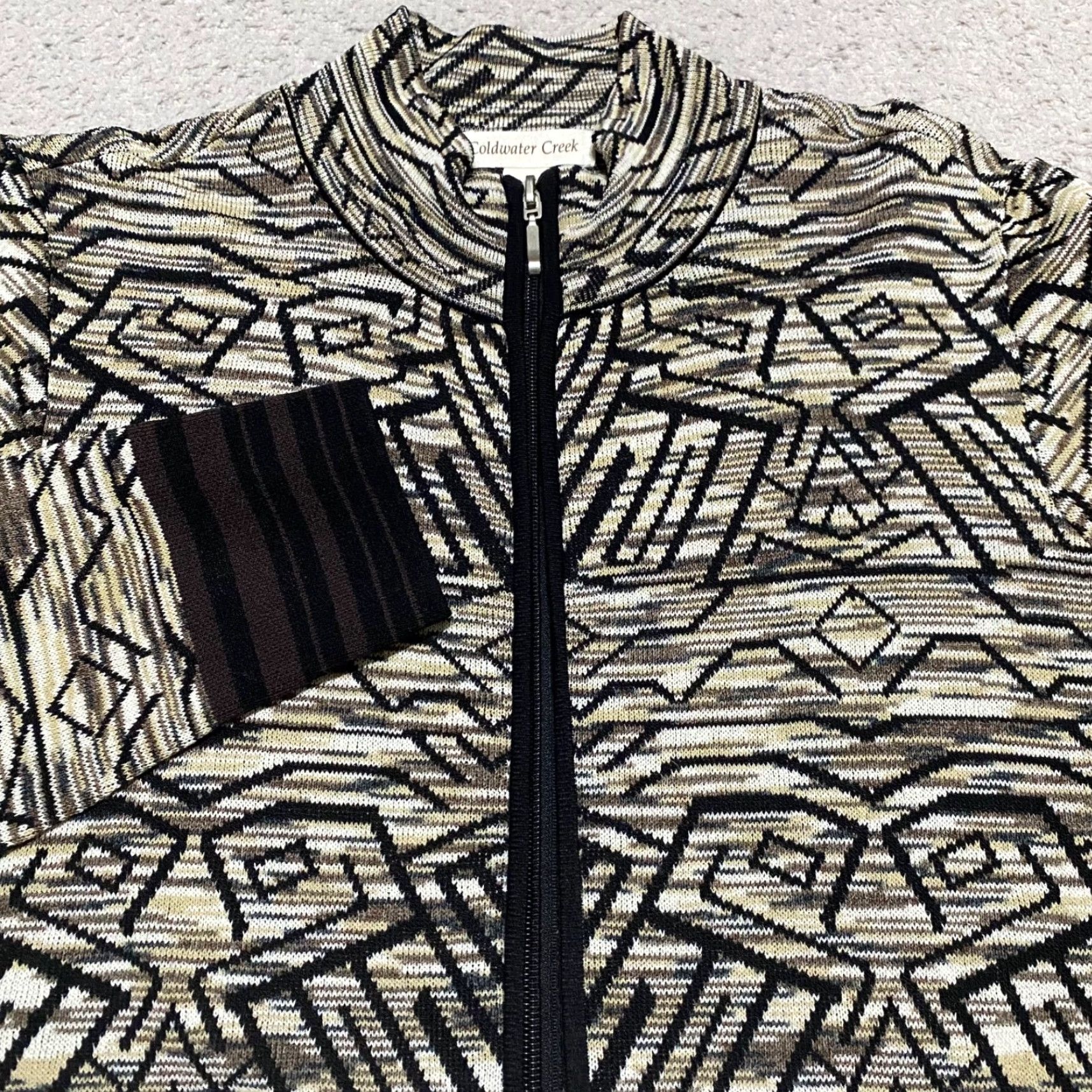 Coldwater Creek Coldwater Creek Womens 1X Plus Sweater Jacket Multicolor Geometric Full Zip Shirt Womens 1X Plus Multicolor Geometric Full Zip Winter Spring Fall Size XL / US 12-14 / IT 48-50 - 5 Thumbnail