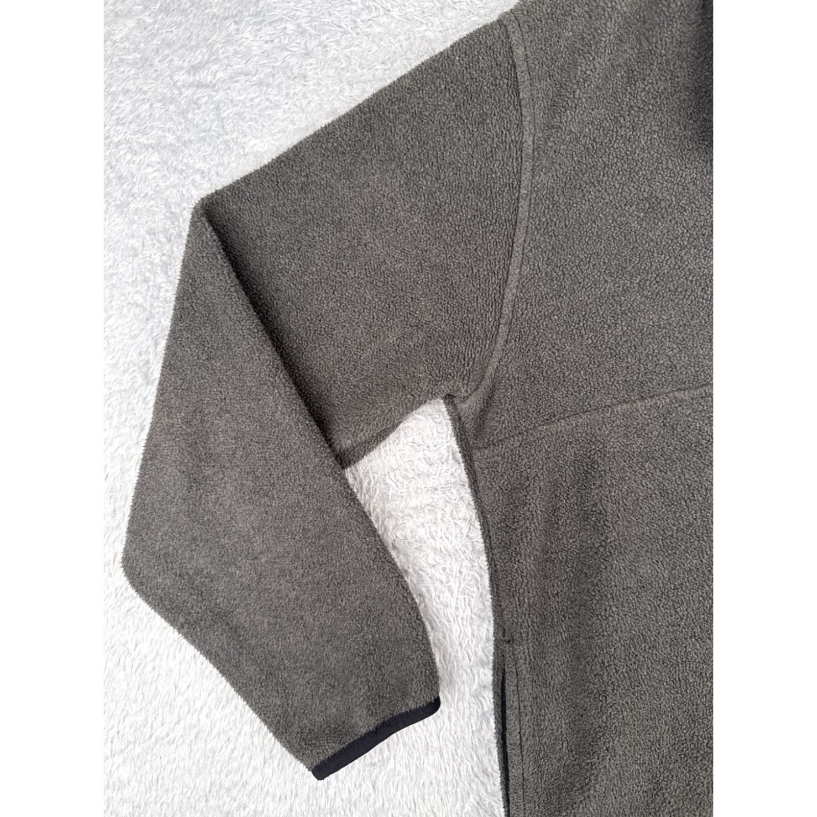 Vintage VINTAGE L.L. Bean Sweater Mens Medium Gray 1/4 Button Mock Neck Polyester Fleece Shirt Size US M / EU 48-50 / 2 - 3 Thumbnail