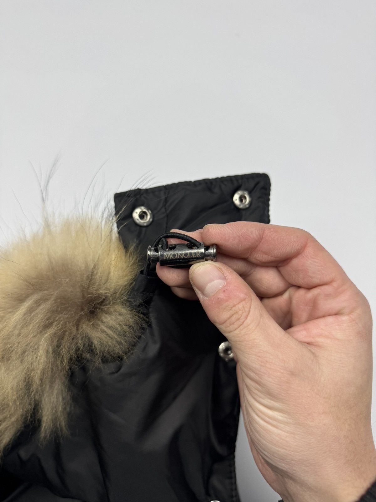 Moncler Moncler Fur Hood Size ONE SIZE - 9 Thumbnail