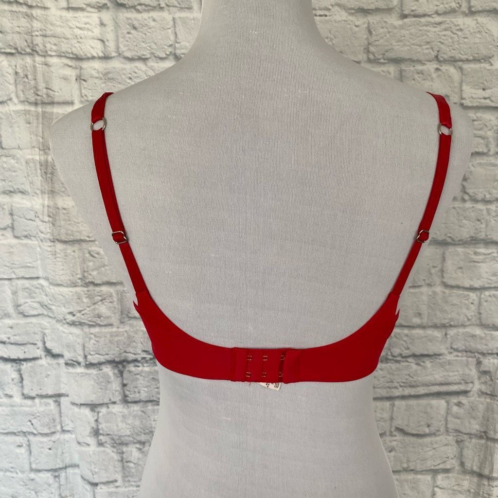 Victoria's Secret Victoria’s Secret women 34D push up without padding 2 hook b Size ONE SIZE - 8 Thumbnail