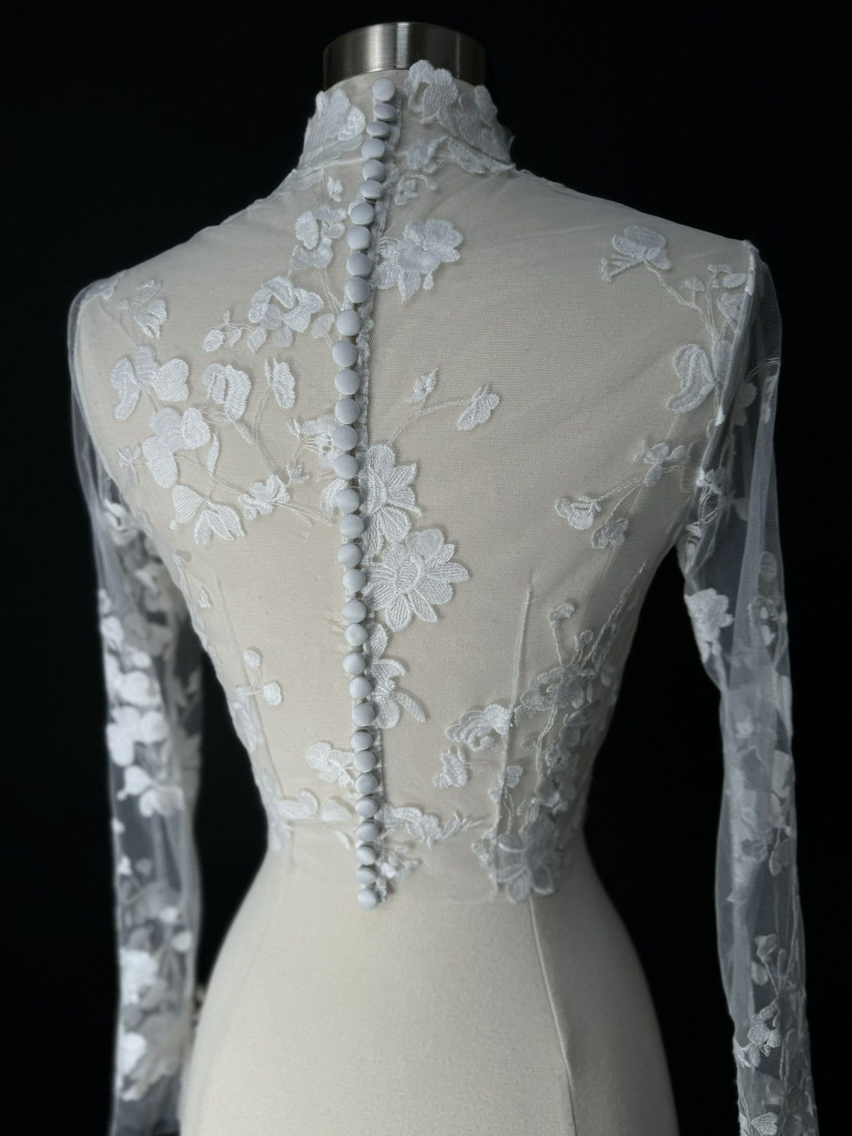 Other Preloved US 6 Anna Augusta Custom Bridal Lace Cape Size M / US 6-8 / IT 42-44 - 7 Thumbnail