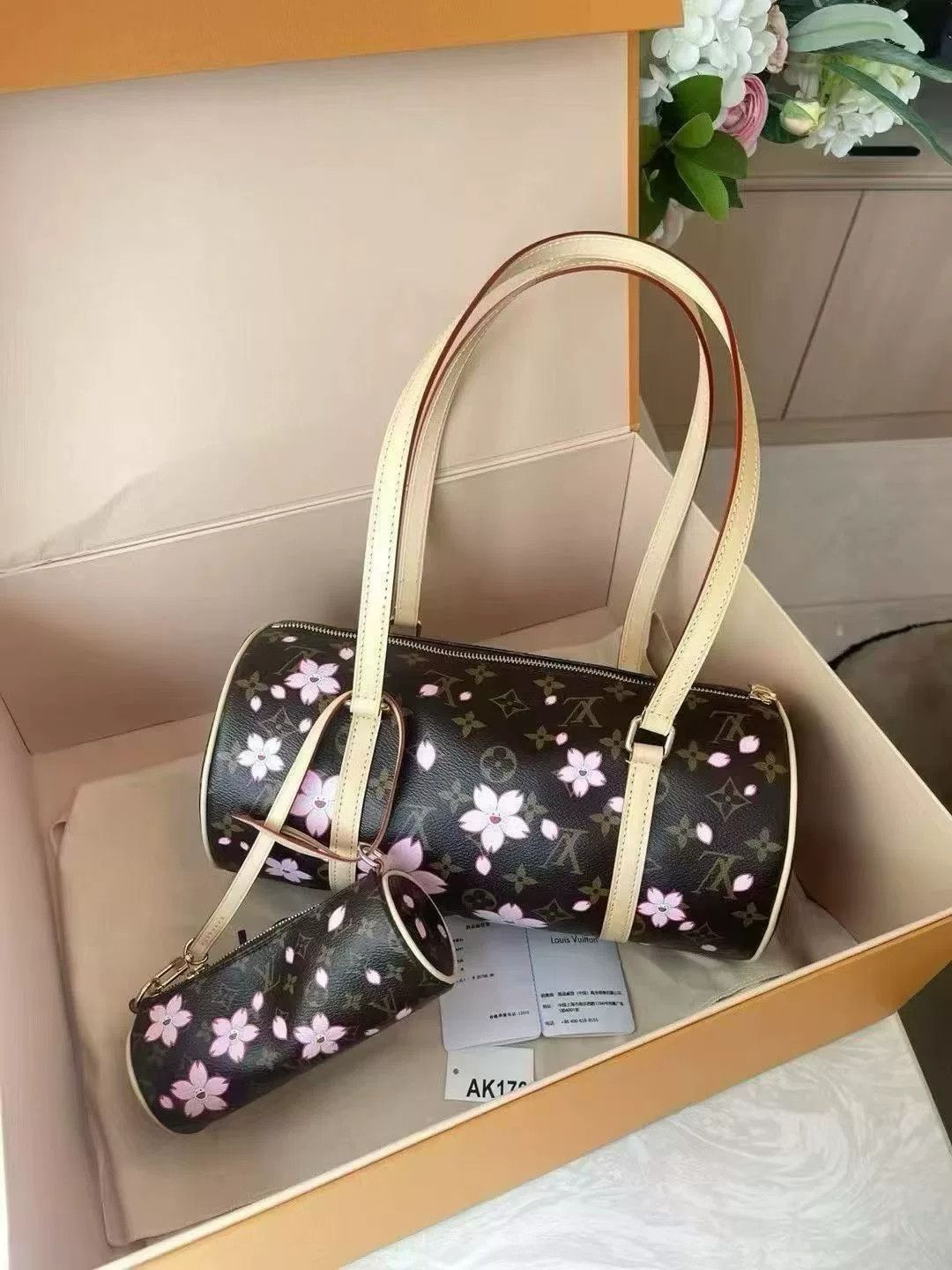 Louis Vuitton Pre-loved Bag Brand new condition Size ONE SIZE - 1 Thumbnail