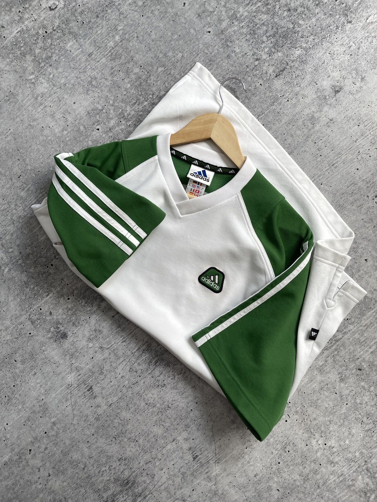 Adidas × Vintage Vintage 90s Polyester Adidas Equipment T-Shirt Size US M / EU 48-50 / 2 - 1 Thumbnail