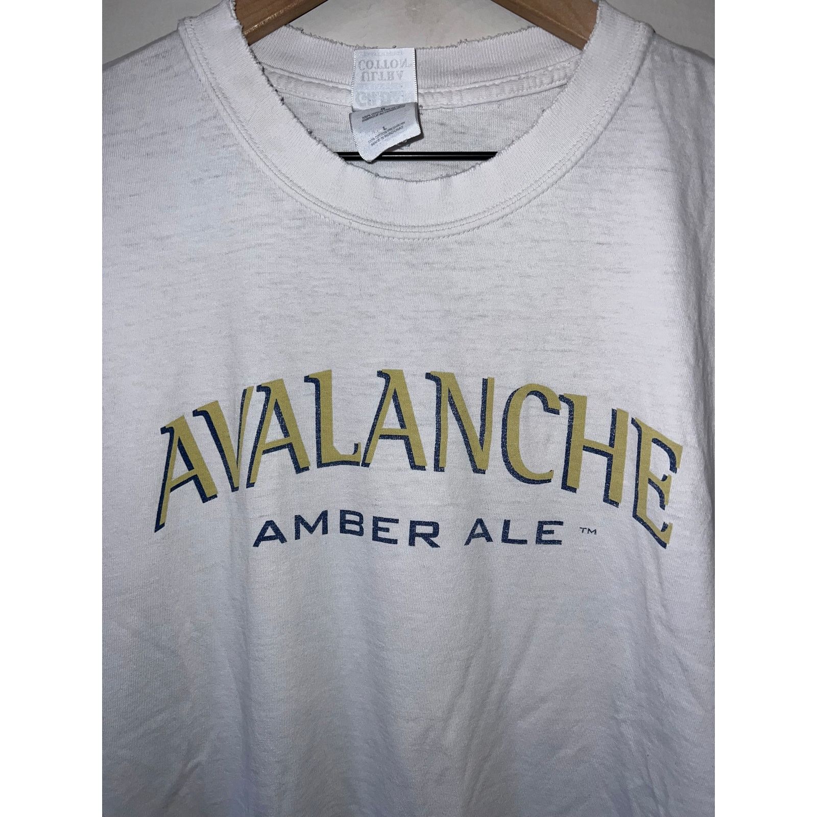 Gildan Y2K Avalanche Amber Ale White Beer Alcohol Shirt Tee 2000s L Size US L / EU 52-54 / 3 - 3 Thumbnail