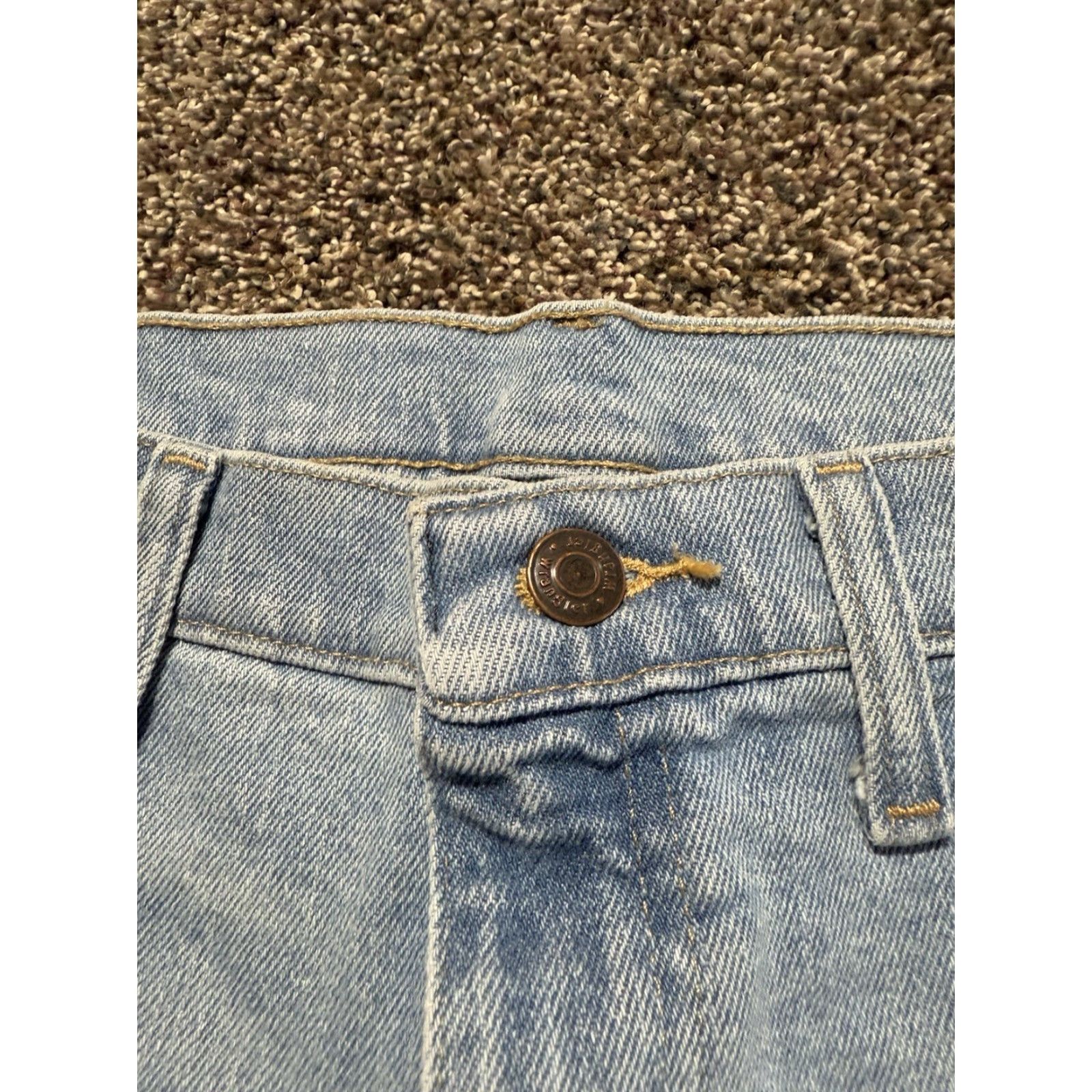 Wrangler Wrangler Mens Blue Denim Shorts Size 46 **Output:** Wrangler Mens Blue Denim Shorts Size 46 Size US 30 / EU 46 - 2 Thumbnail