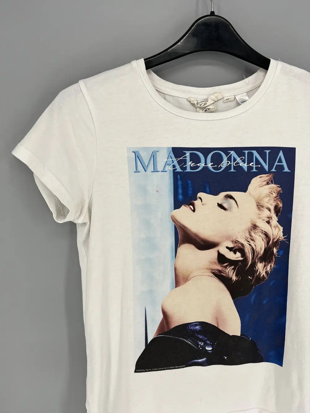 Band Tees Vintage Y2K Madonna H&M Licensed T Shirt 2018 Womens Size US XS / EU 42 / 0 - 4 Thumbnail