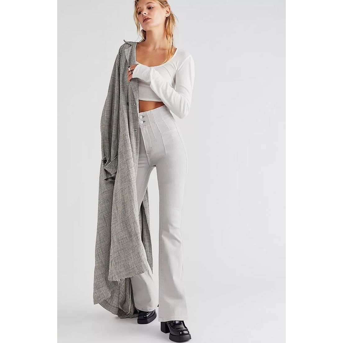 Free People New Free People We The Free Jayde Flare Jeans $98 SZ 32 Gray Size 32" / US 10 / IT 46 - 1 Thumbnail
