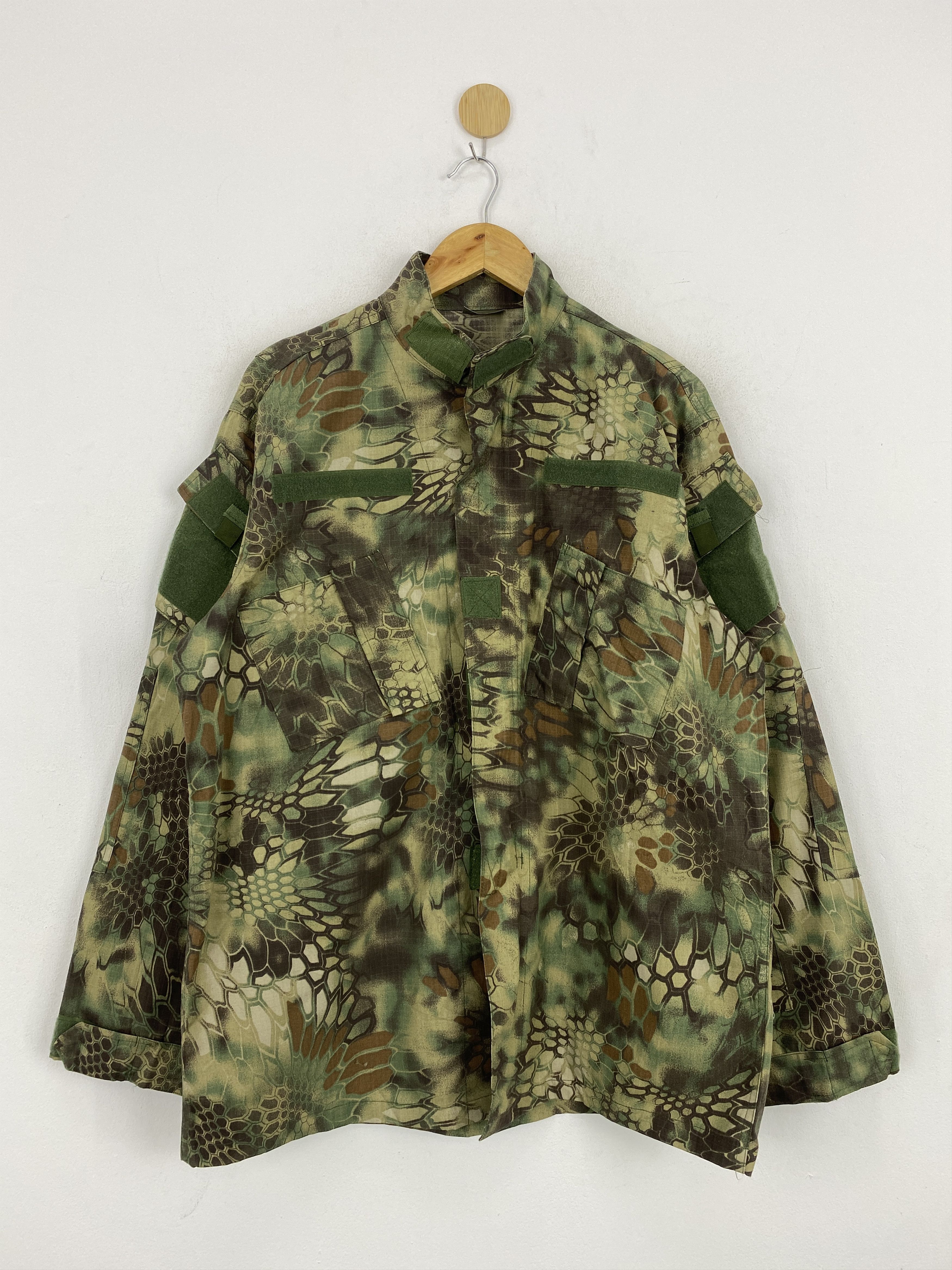 Vintage Vintage Military Camouflage Jacket J1896 Size US L / EU 52-54 / 3 - 1 Thumbnail