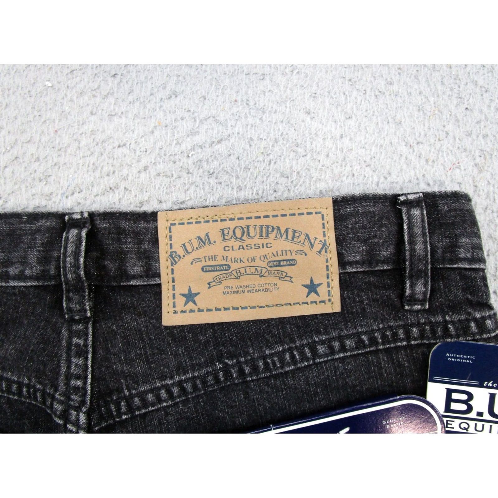 Vintage VINTAGE B.U.M. Equipment Jeans Bootcut Womens 9 Black Denim 90s Pockets 5-Pocket Design Size 30" / US 8 / IT 44 - 4 Thumbnail