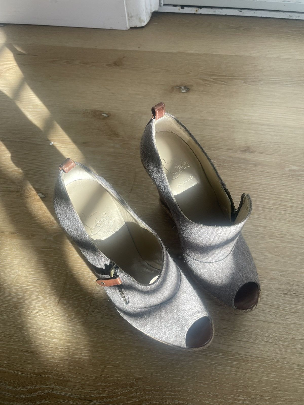 Christian Louboutin Christian Louboutin Wool Pumps Size US 7 / IT 37 - 9 Thumbnail