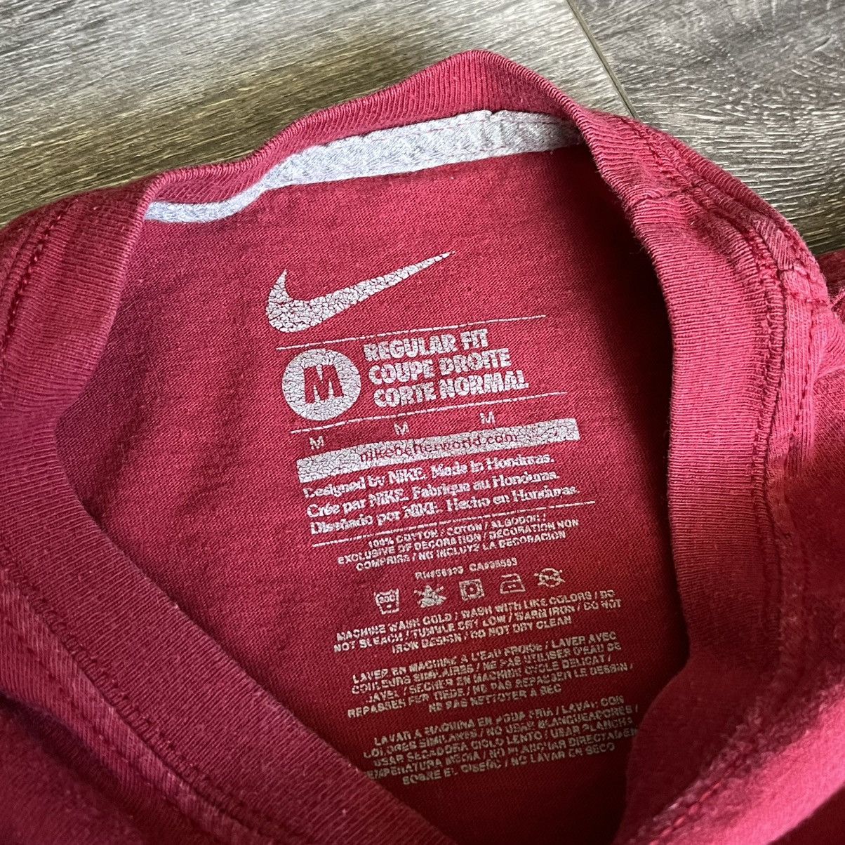 Nike Vintage 2000s Nike Oklahoma Sooners Center Swoosh Logo Tee Size US M / EU 48-50 / 2 - 3 Thumbnail