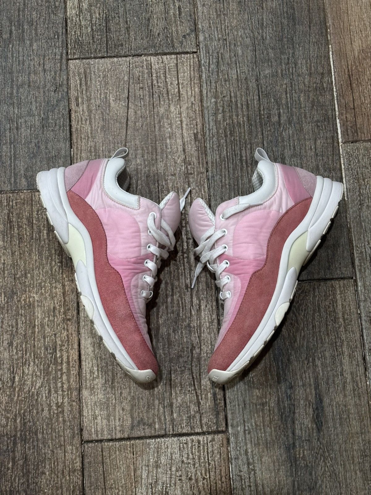 Chanel Pink and White CC Runners Size US 9 / EU 42 - 3 Thumbnail