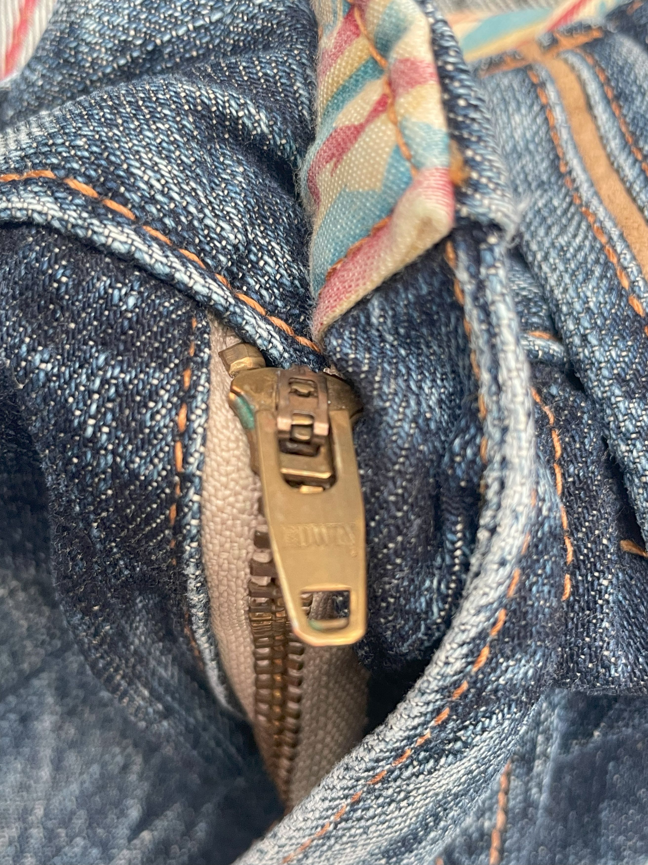Edwin Japan Vintage Edwin 444XVS Distresed Jeans Size US 33 - 13 Thumbnail