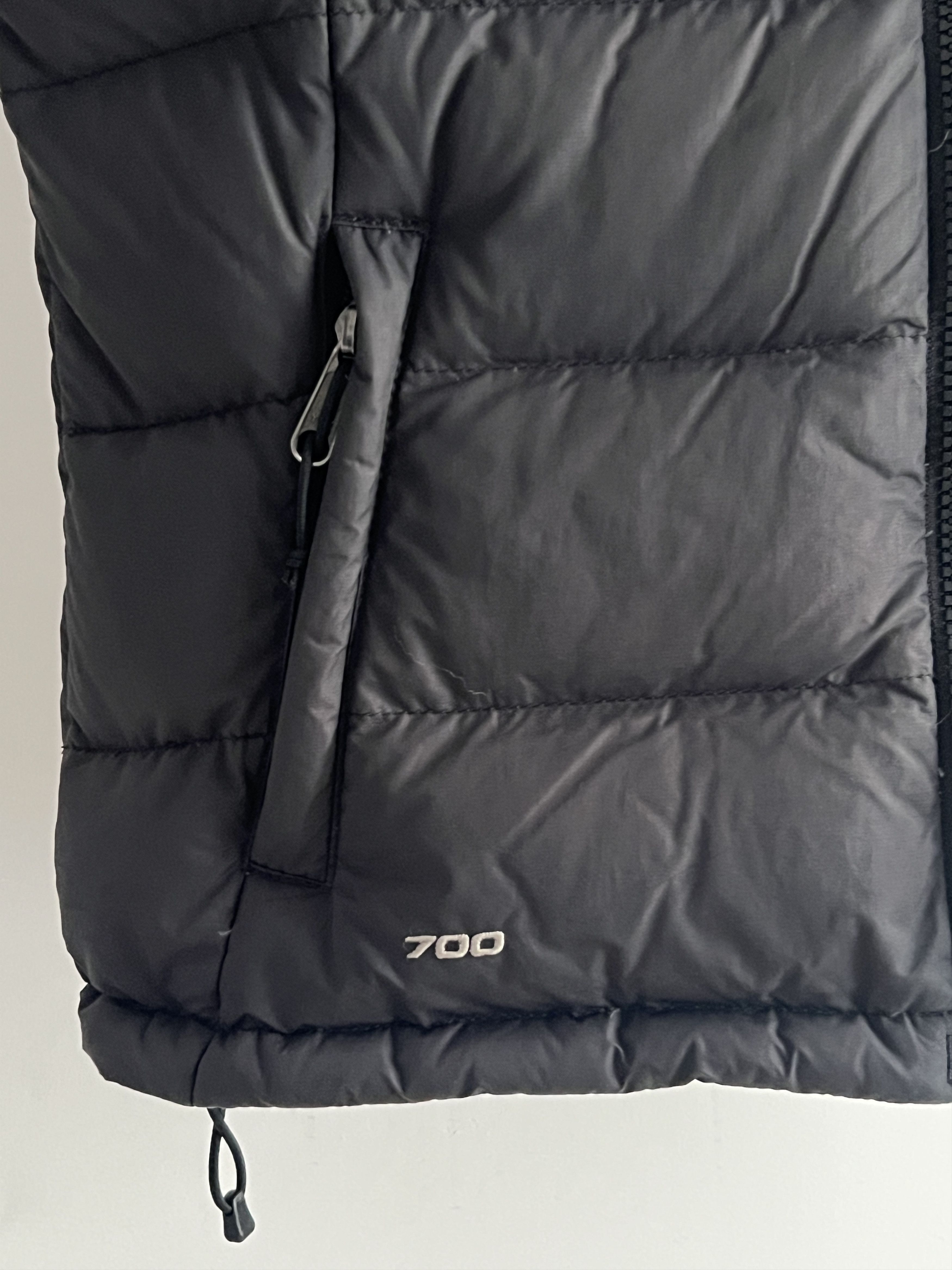 The North Face × Vintage THE NORTH FACE Women’s Large Black Nuptse 700 Down Vest Size S / US 4 / IT 40 - 4 Thumbnail