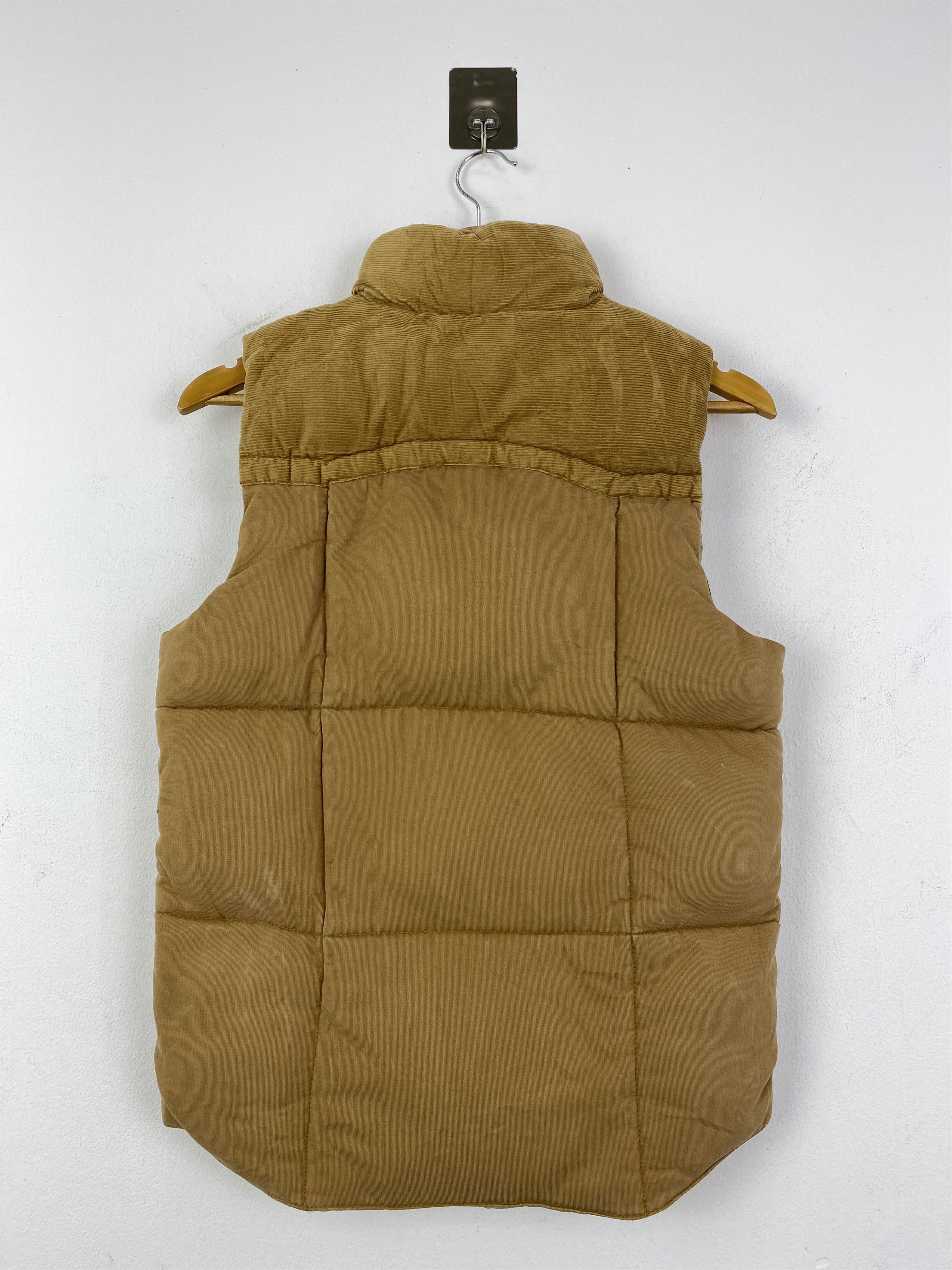Gap Vintage Y2K GAP Tan Puffer Vest Corduroy Yoke Quilted JA0203 Size US XS / EU 42 / 0 - 2 Thumbnail