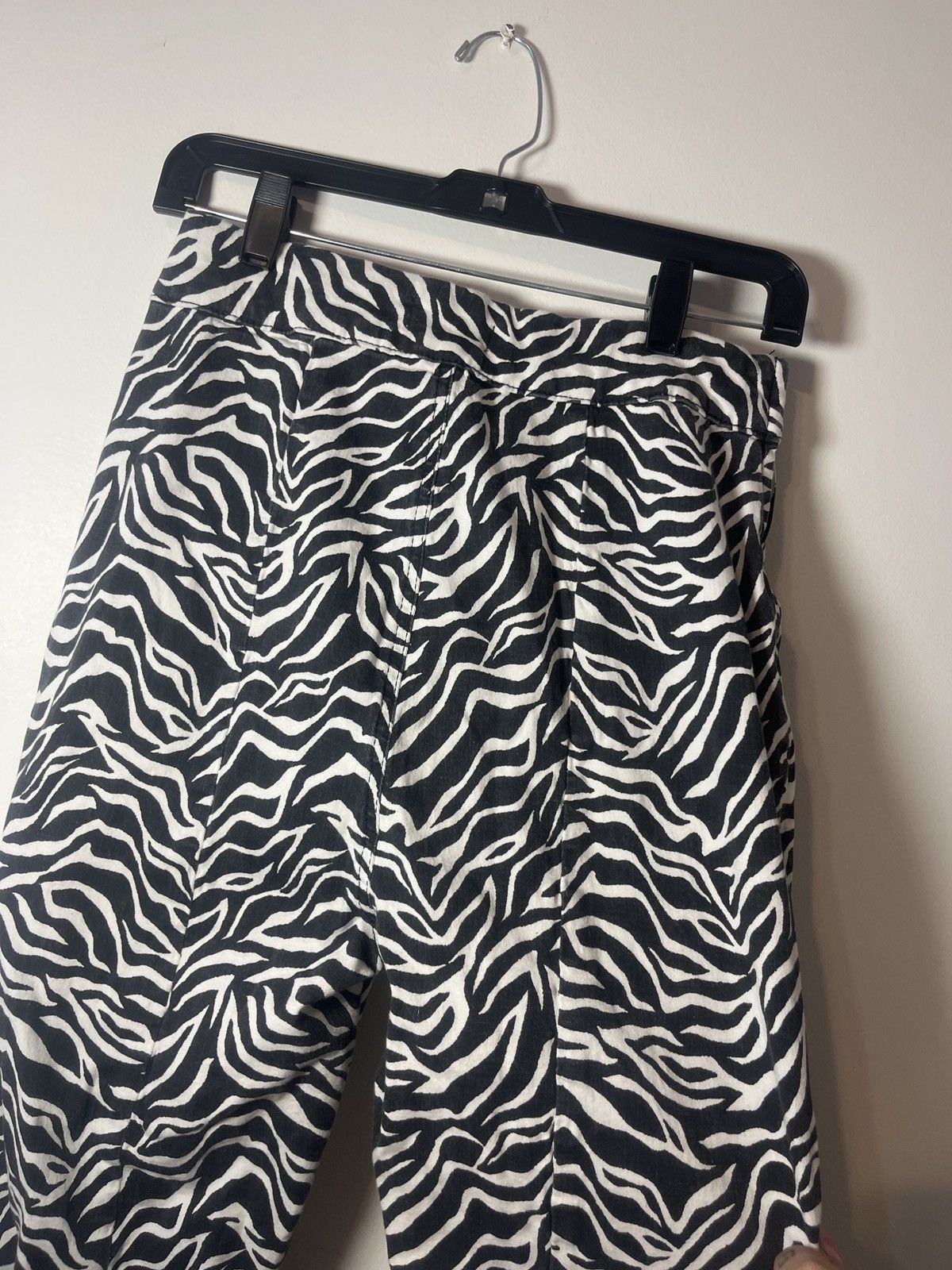 Forever 21 High Waisted Zebra Boot Cut Pants Size 31" - 5 Thumbnail