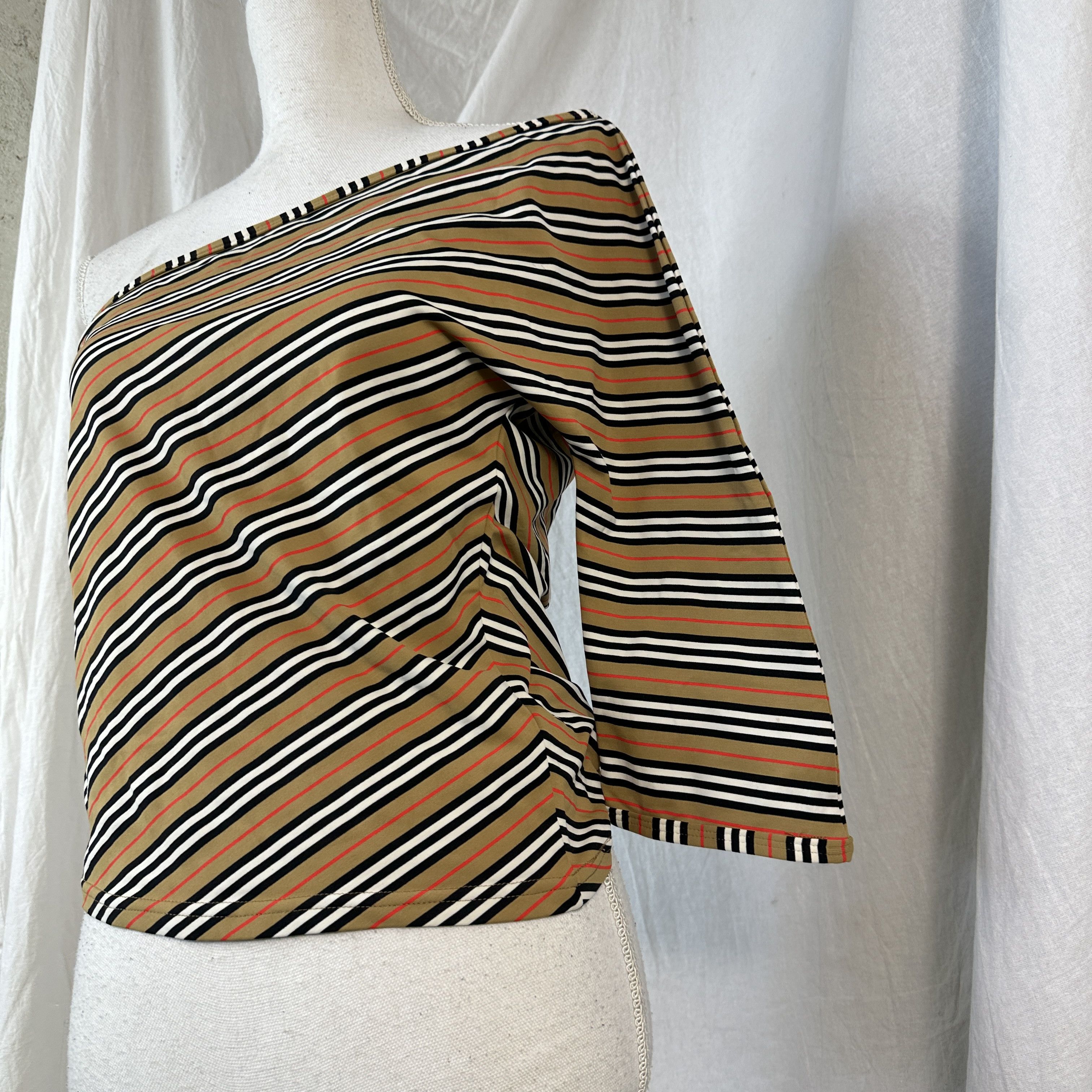 Burberry × Vintage Vintage Burberry Asymmetrical Top Size XL / US 12-14 / IT 48-50 - 4 Thumbnail
