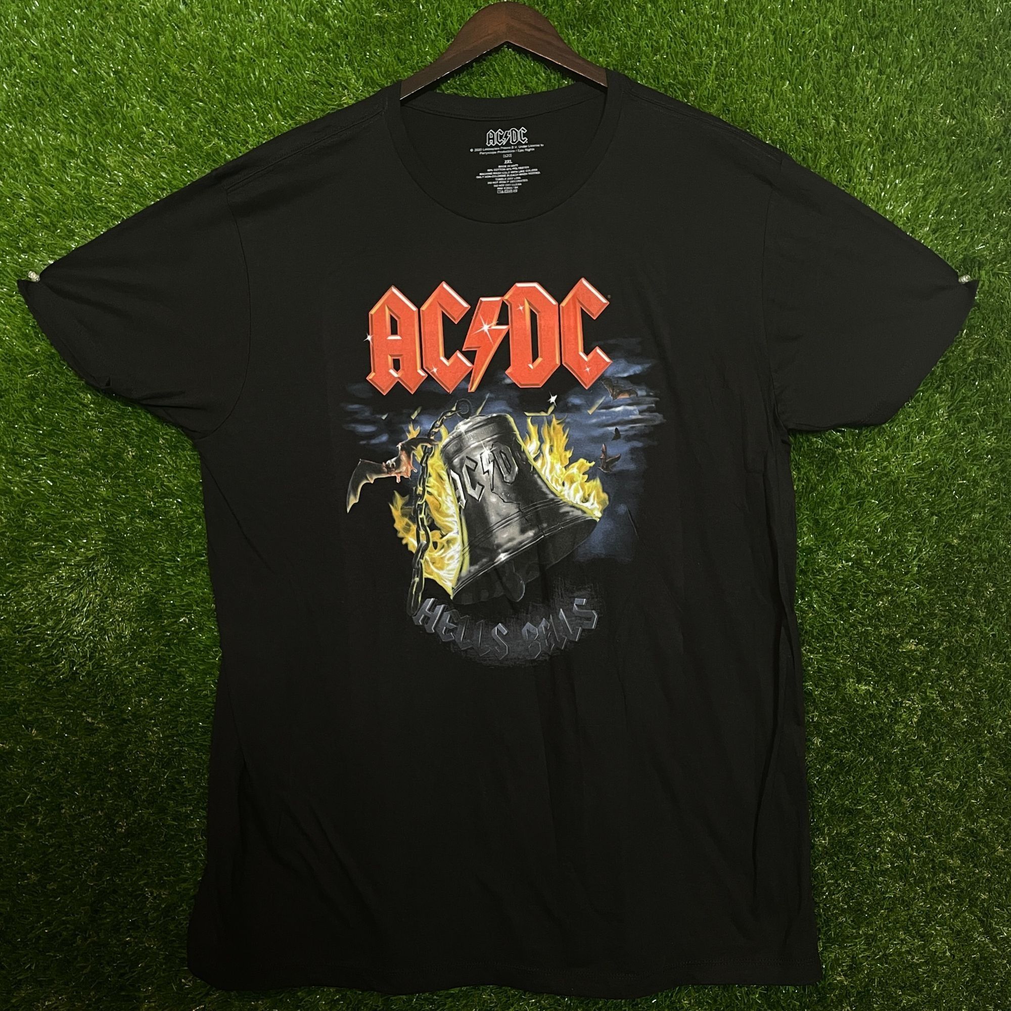 AC/DC AC/DC Hells Bells Rock T-shirt, size 2XL Size US XXL / EU 58 / 5 - 4 Thumbnail