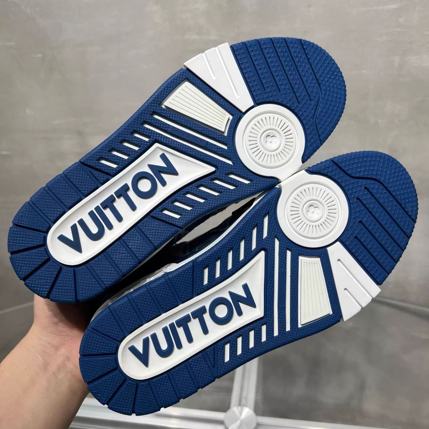Louis Vuitton LV Trainer White Blue Denim UK2.5 36.5 Size US 6 / IT 36 - 7 Thumbnail