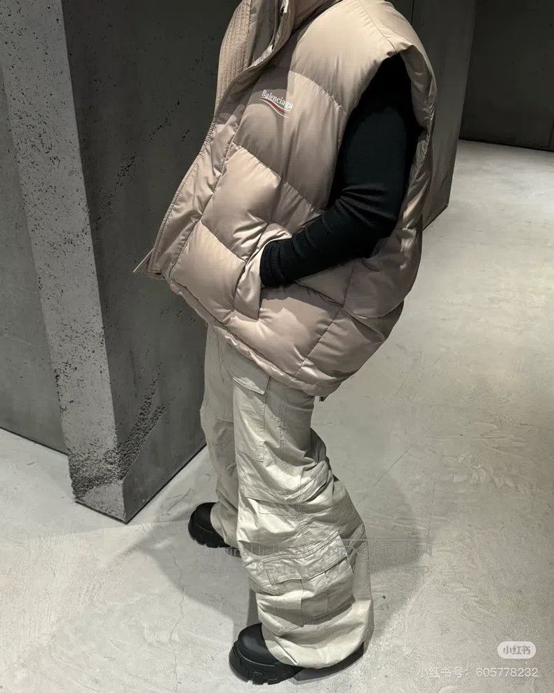 Balenciaga Balenciaga Coca-Cola Printed Hooded Down Vest Size US S / EU 44-46 / 1 - 5 Thumbnail