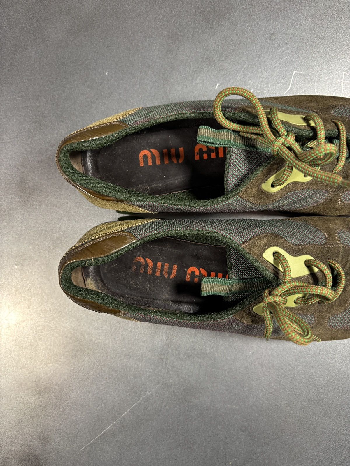 Miu Miu F/W 1999 Miu Miu Runway Sneakers Suede Square Toe Green Shoe Size US 7 / IT 37 - 6 Thumbnail