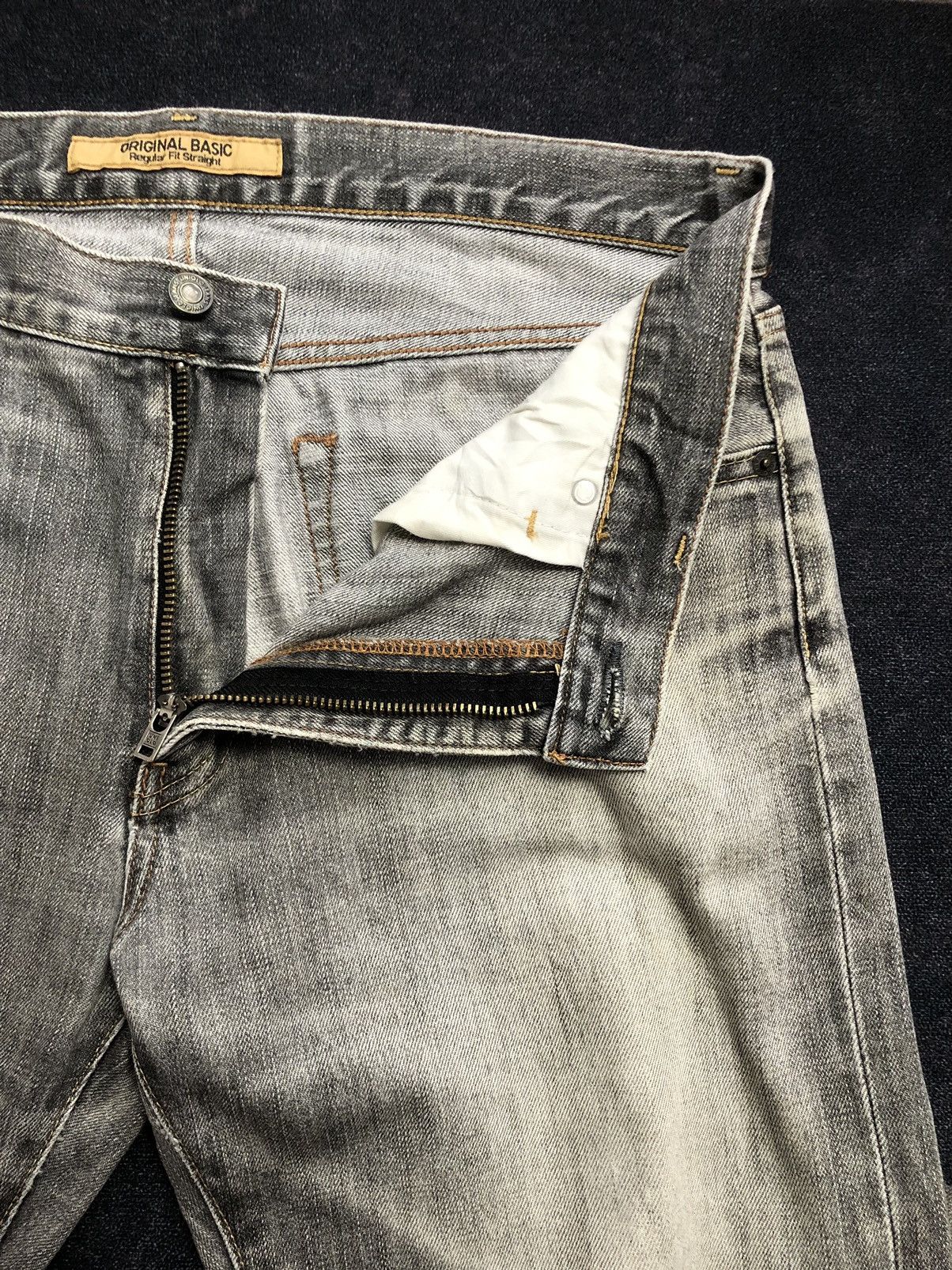 Uniqlo Vintage Japanese Distressed Black Faded Uniqlo Jeans Size US 35 - 11 Thumbnail