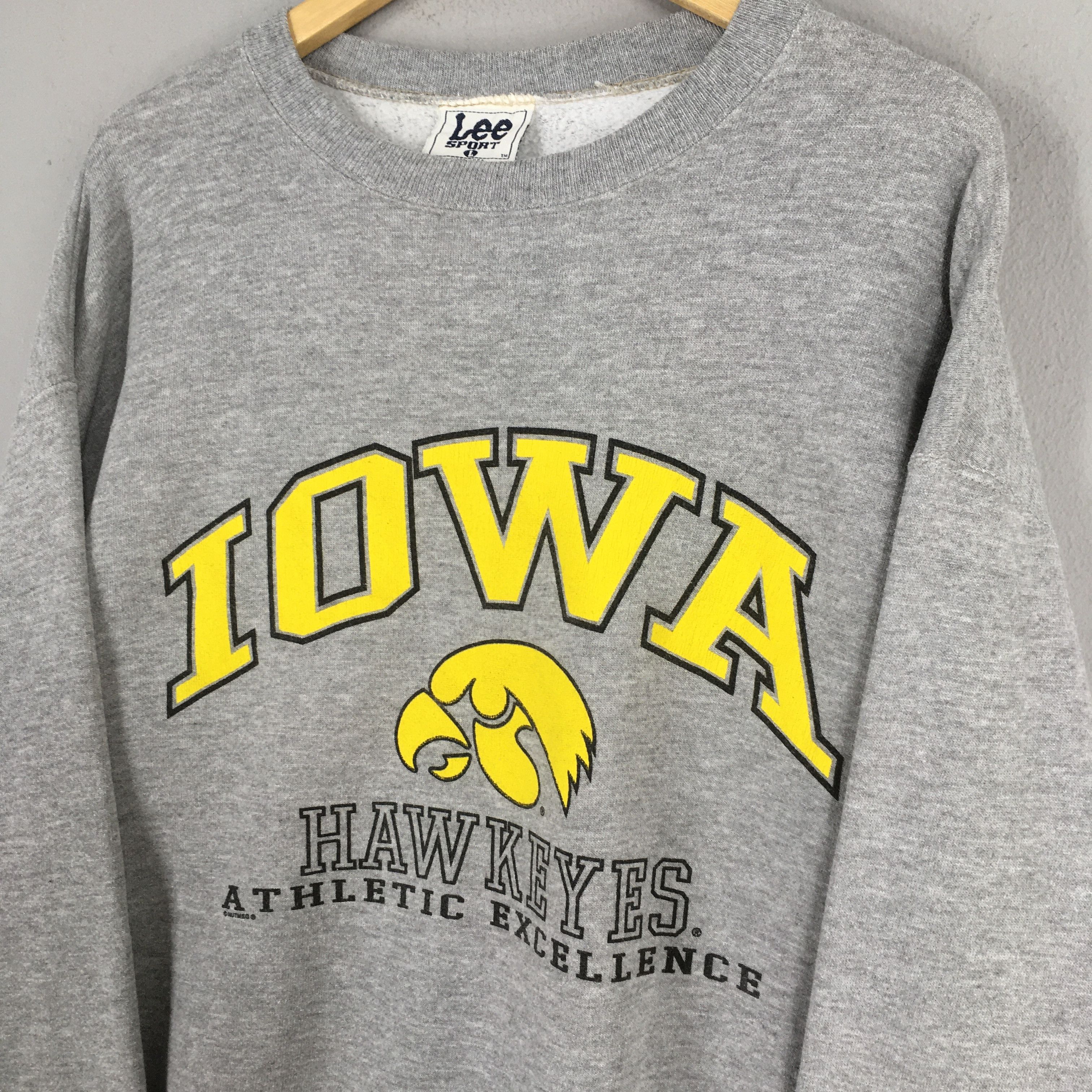 NCAA Vintage Iowa Hawkeyes NCAA Sweatshirt Large Size US L / EU 52-54 / 3 - 3 Thumbnail