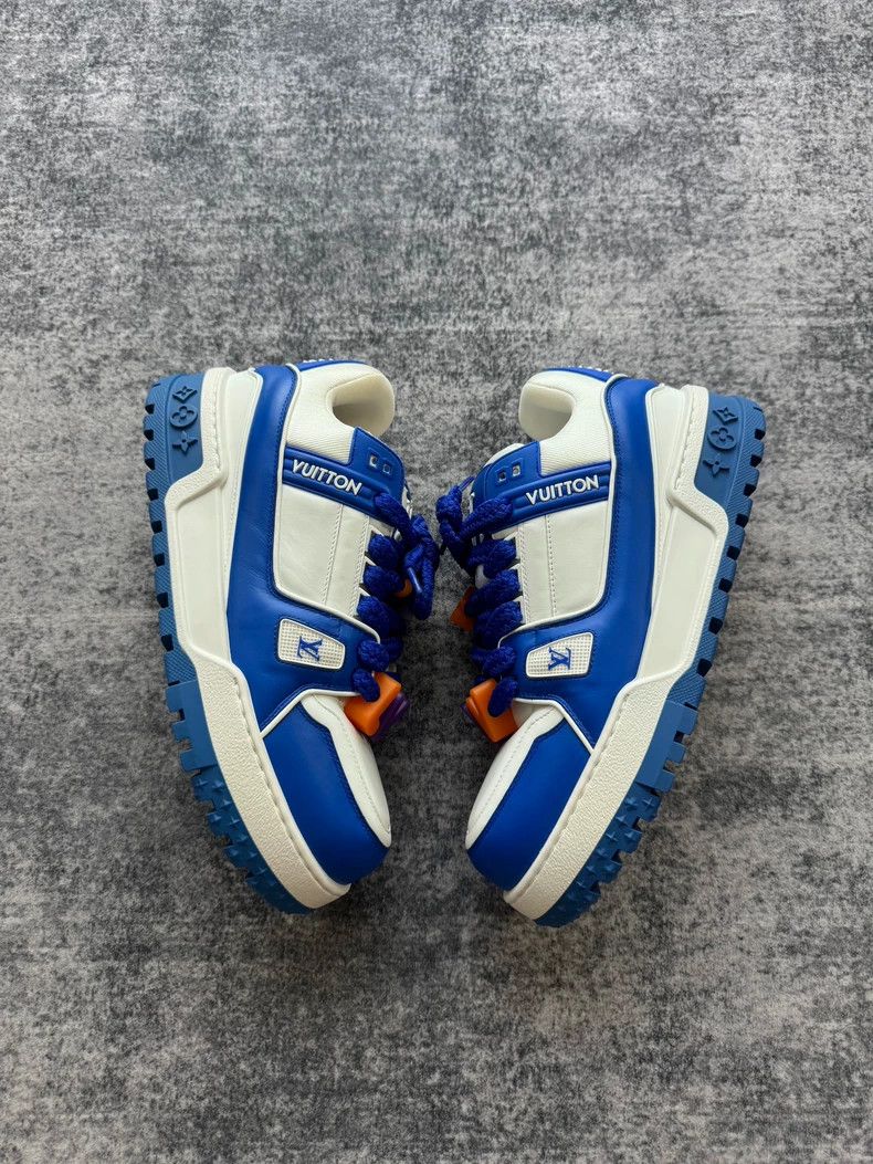 Louis Vuitton Louis Vuitton White and Blue Fat Ding Trainer shoes Size US 10 / EU 43 - 3 Thumbnail