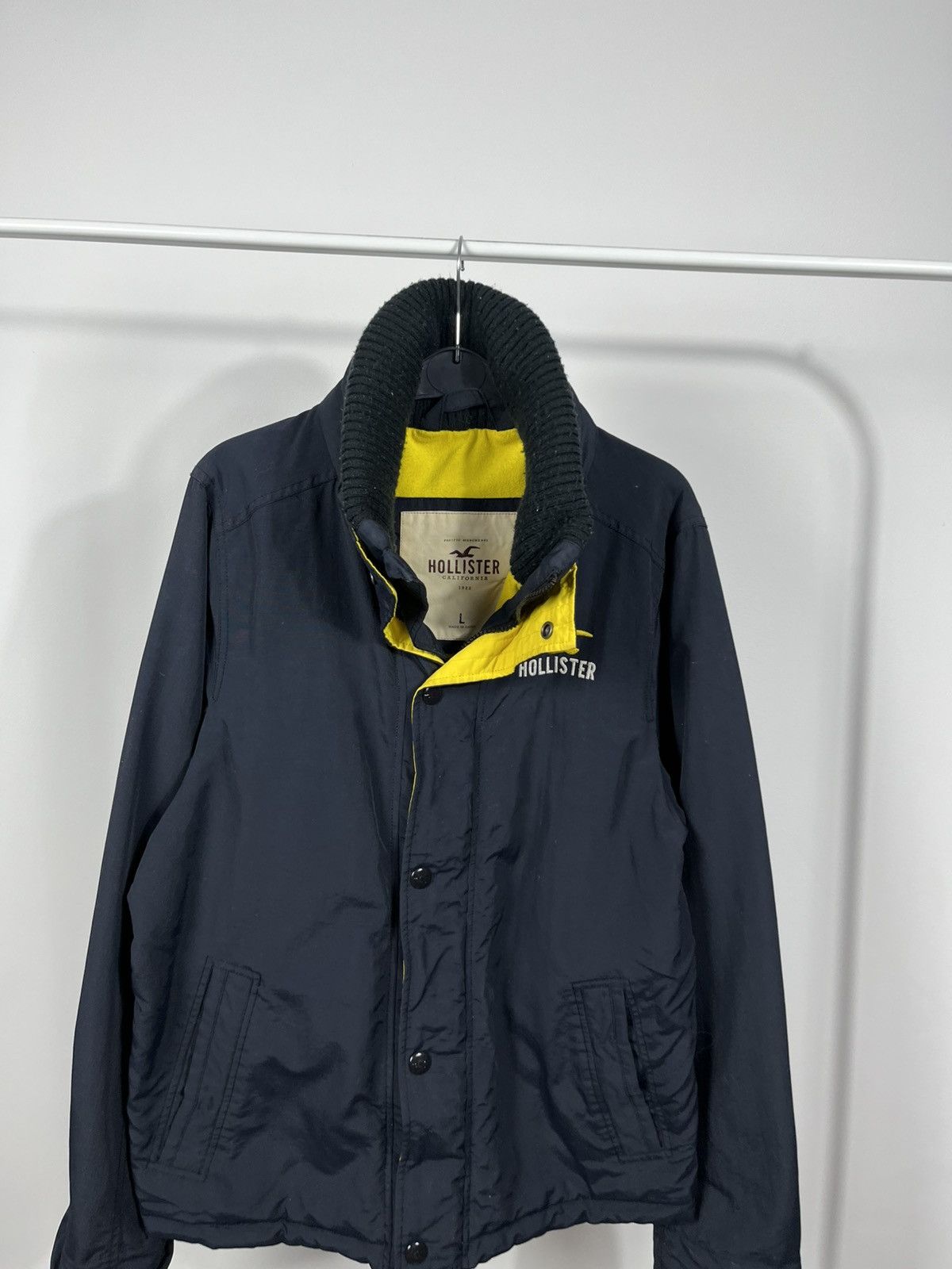 Hollister Hollister Navy Jacket Yellow Lining Size L Winter Size US L / EU 52-54 / 3 - 2 Thumbnail