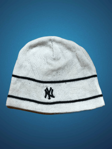 New York Yankees New York Yankees Hats Striped White Logo Vintage Y2K Size ONE SIZE - 1 Thumbnail
