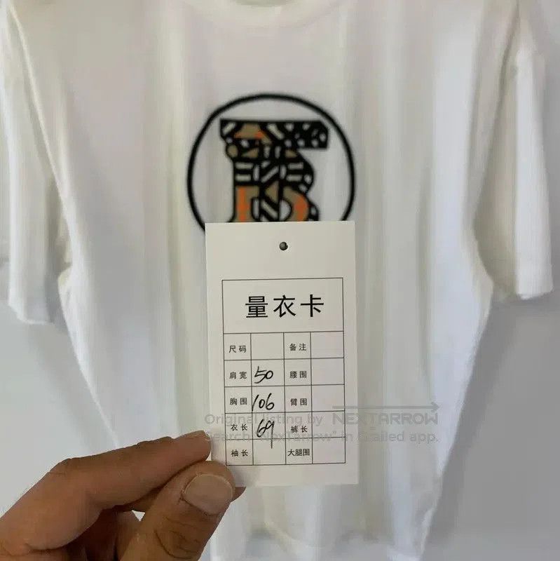 Burberry Burberry White Graphic Print Women's T-Shirt. Size XS / US 0-2 / IT 36-38 - 6 Thumbnail