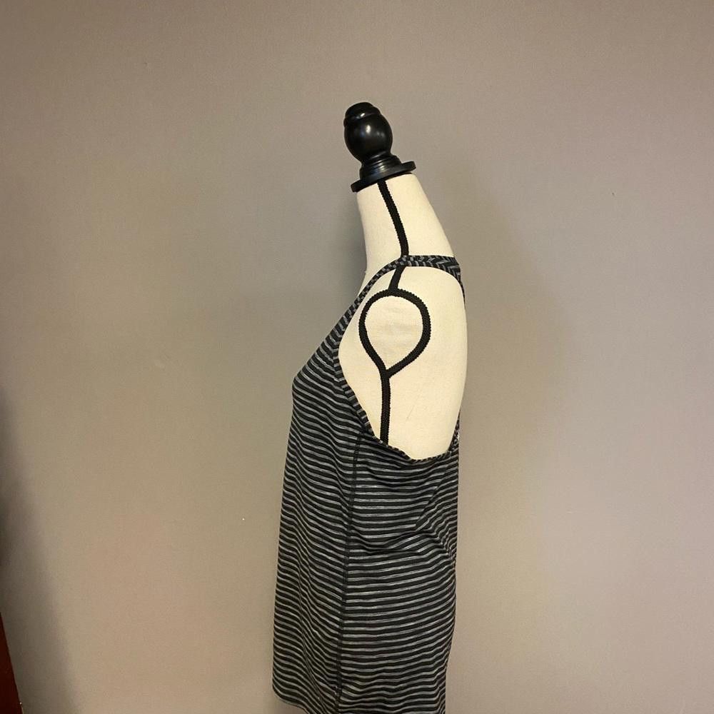 Designer Athleta athletic tank top Size M / US 6-8 / IT 42-44 - 2 Thumbnail