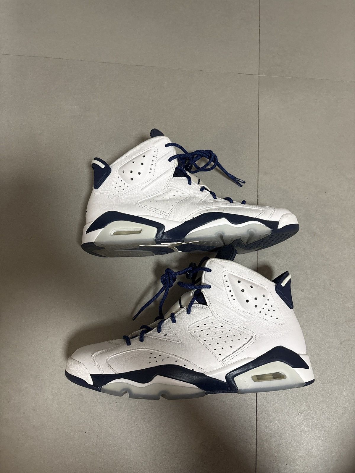 Jordan Brand Air Jordan 6 Retro Midnight Navy Size US 11 / EU 44 - 1 Thumbnail