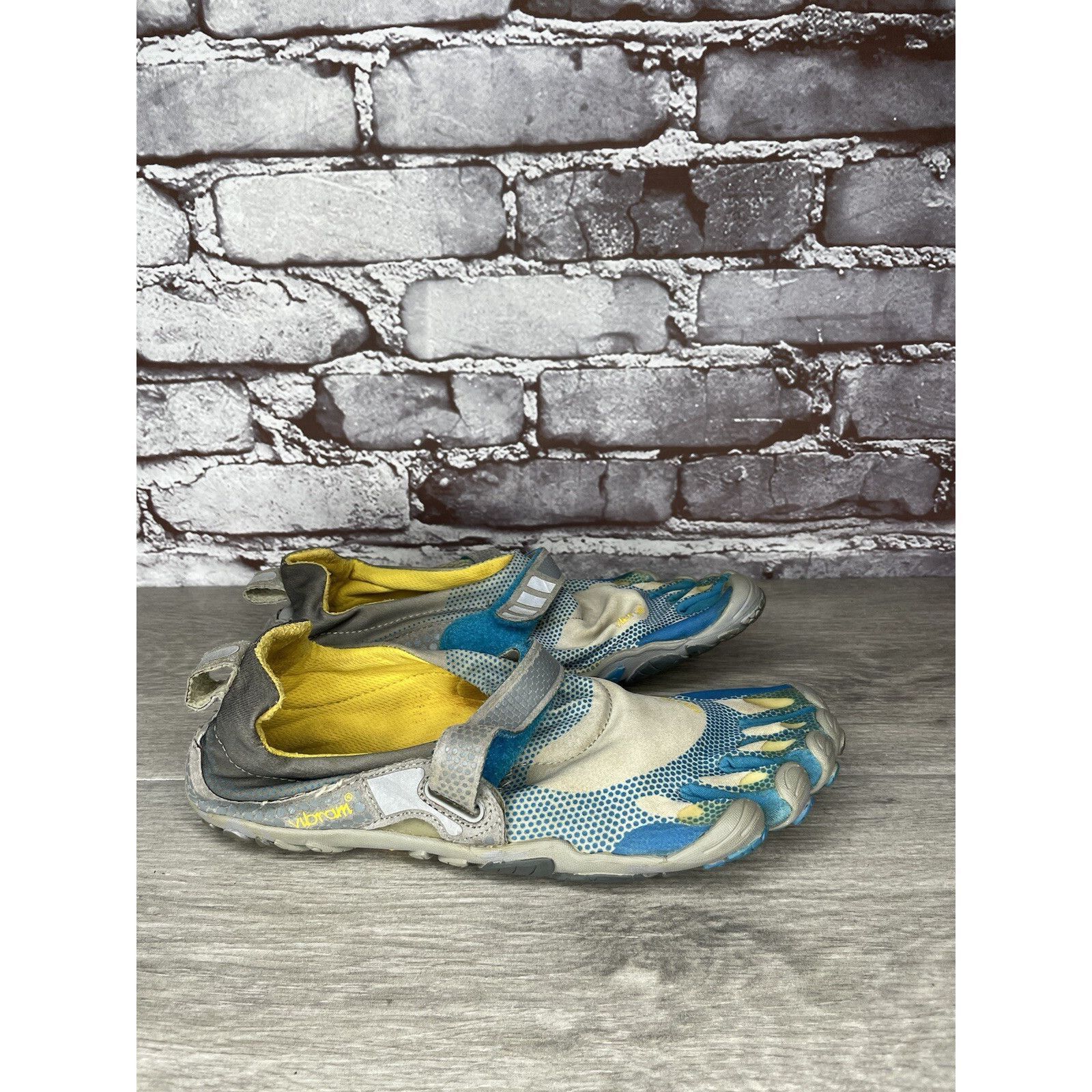 Vibram VIBRAM FiveFingers Gray Blue Textile Barefoot Running Shoes Size US 7.5 / IT 37.5 - 11 Thumbnail