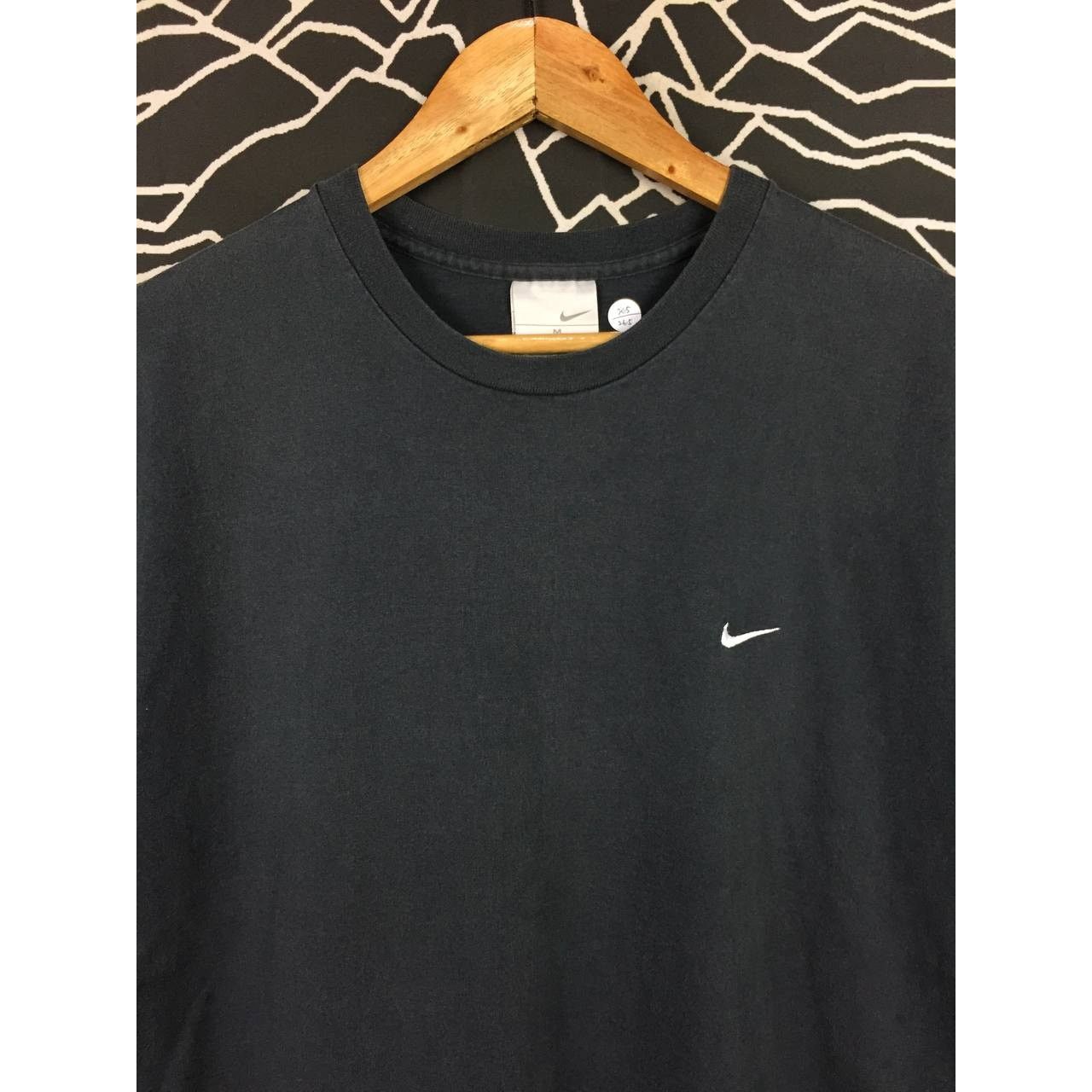 Nike × Vintage Vtg Y2K Nike Swoosh Embroidered Logo Tee Size M Size US M / EU 48-50 / 2 - 3 Thumbnail