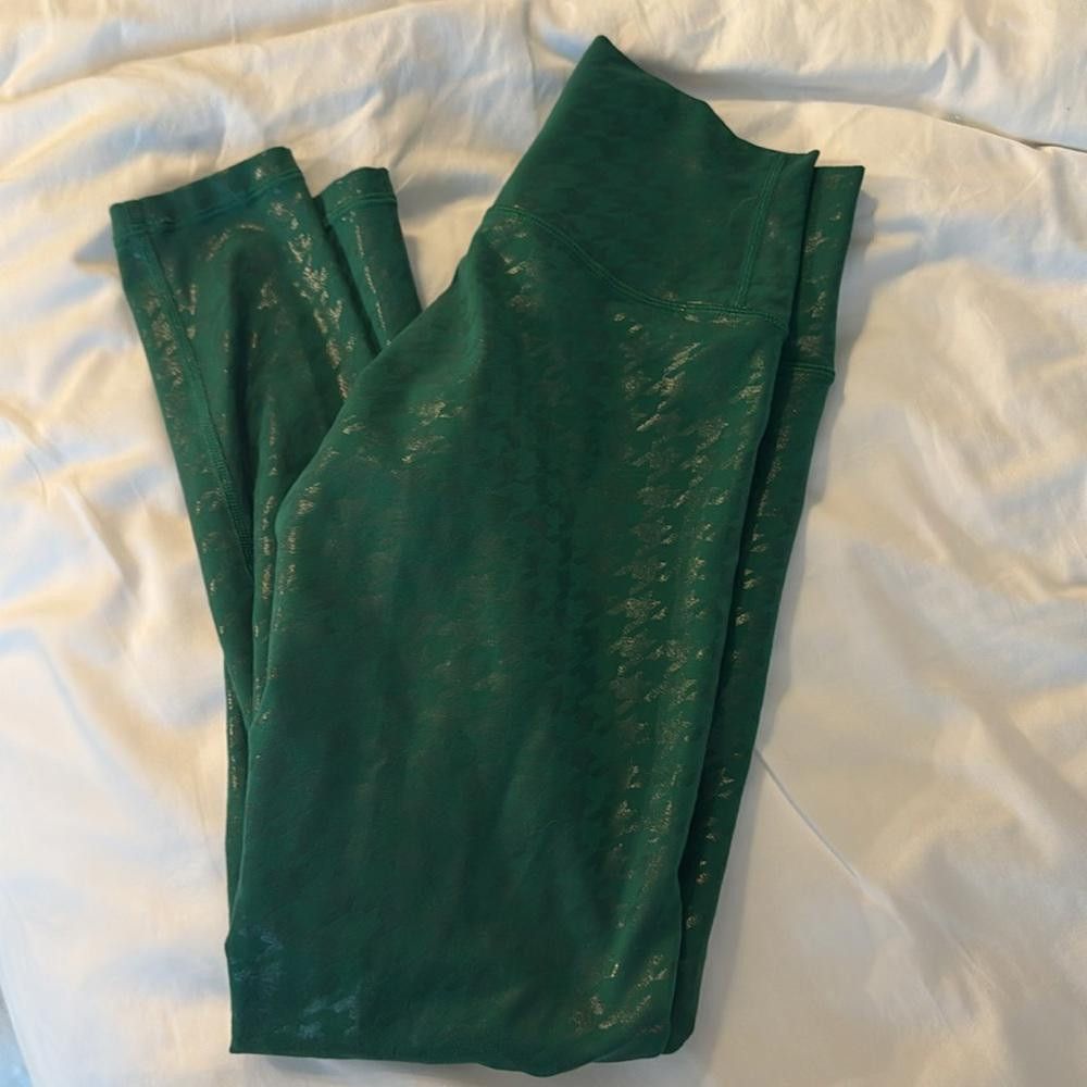 Designer OFFLINE By Aerie The Hugger High Waisted Legging Size 28" / US 6 / IT 42 - 2 Thumbnail