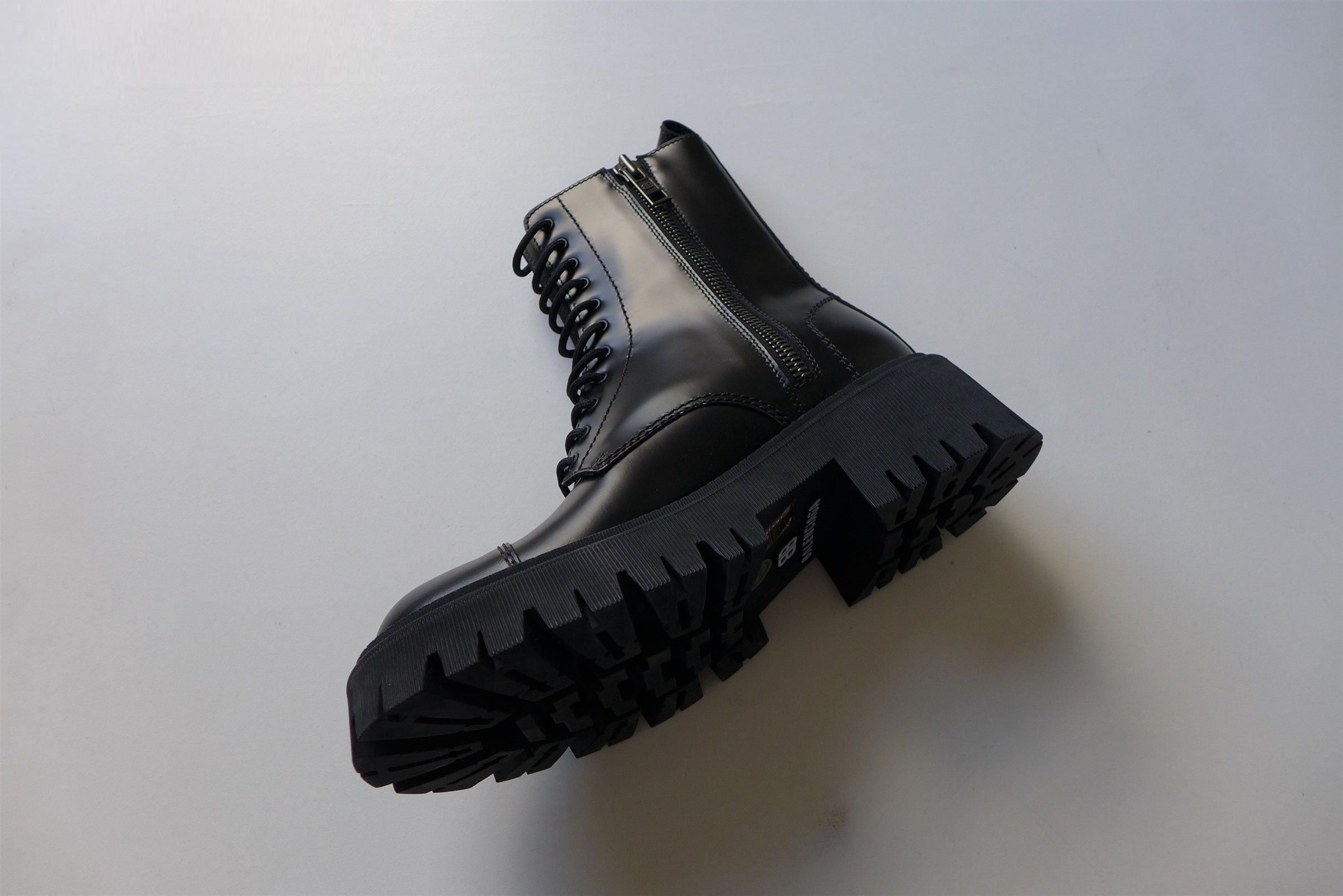 Balenciaga Balenciaga Tractor Boots - Black Calf Leather Size US 6 / EU 39 - 10 Thumbnail