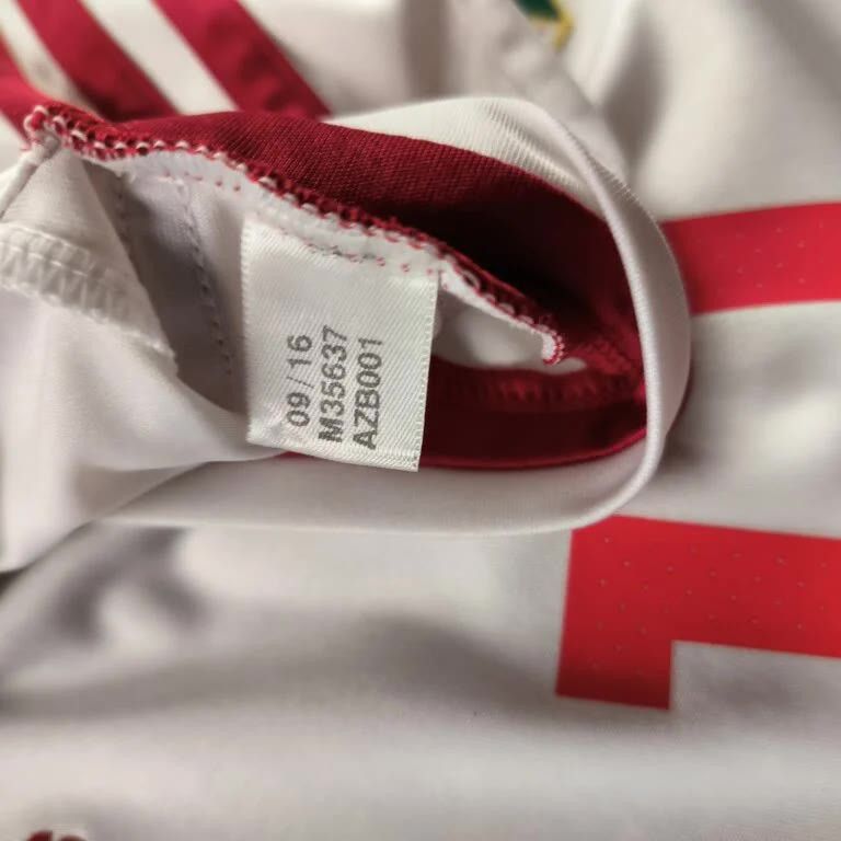 Adidas Hungary 2016-18 Adidas away #11 football jersey size S Size US S / EU 44-46 / 1 - 6 Thumbnail