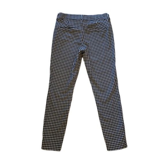 Old Navy Old Navy Black and White Checkered Pixie Ankle Pants Size 4 Size 28" / US 6 / IT 42 - 2 Thumbnail