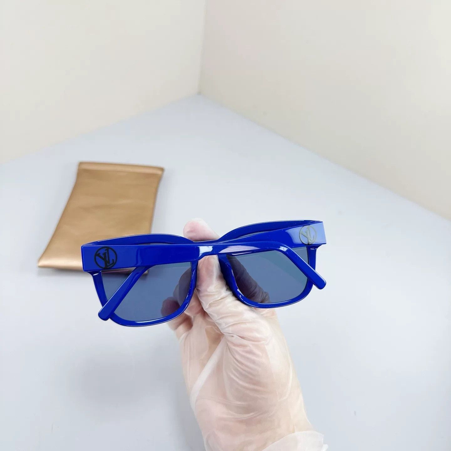 Louis Vuitton Louis Vuitton Outerspace Sunglasses Size ONE SIZE - 3 Thumbnail