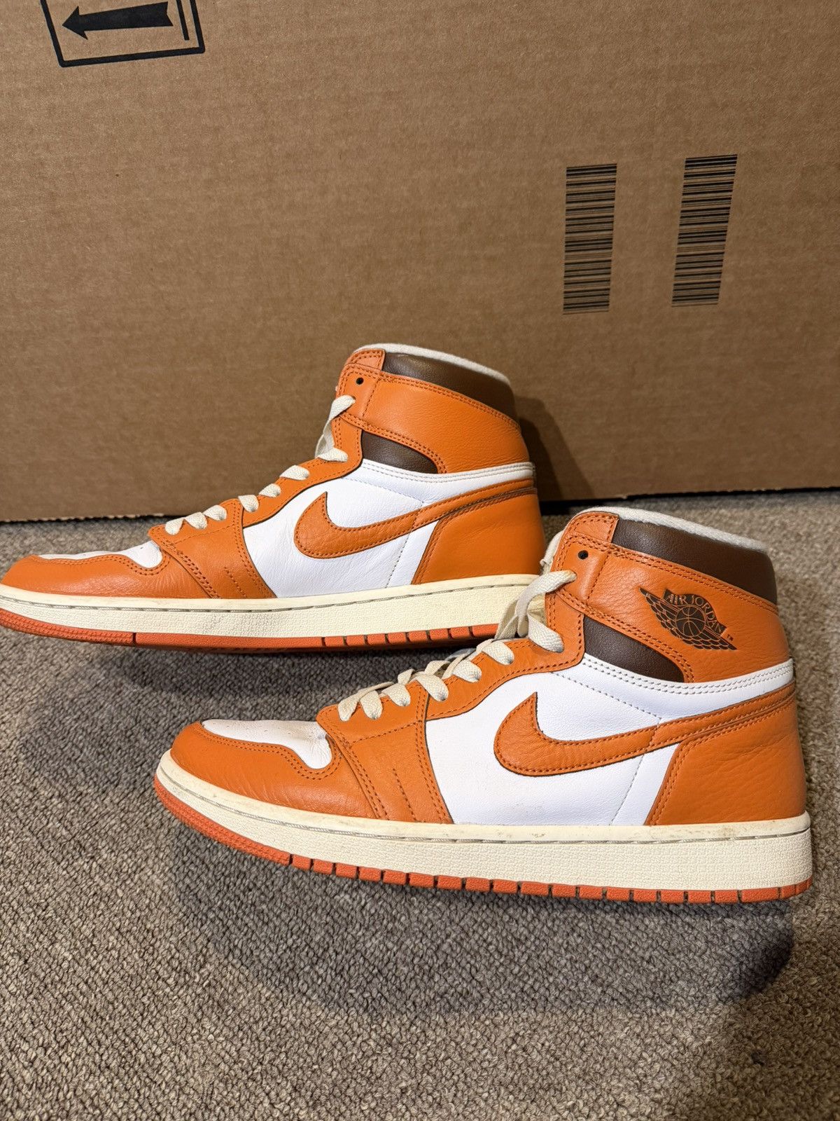 Nike Jordan 1 Retro High (Starfish) Size US 10 / EU 43 - 2 Thumbnail