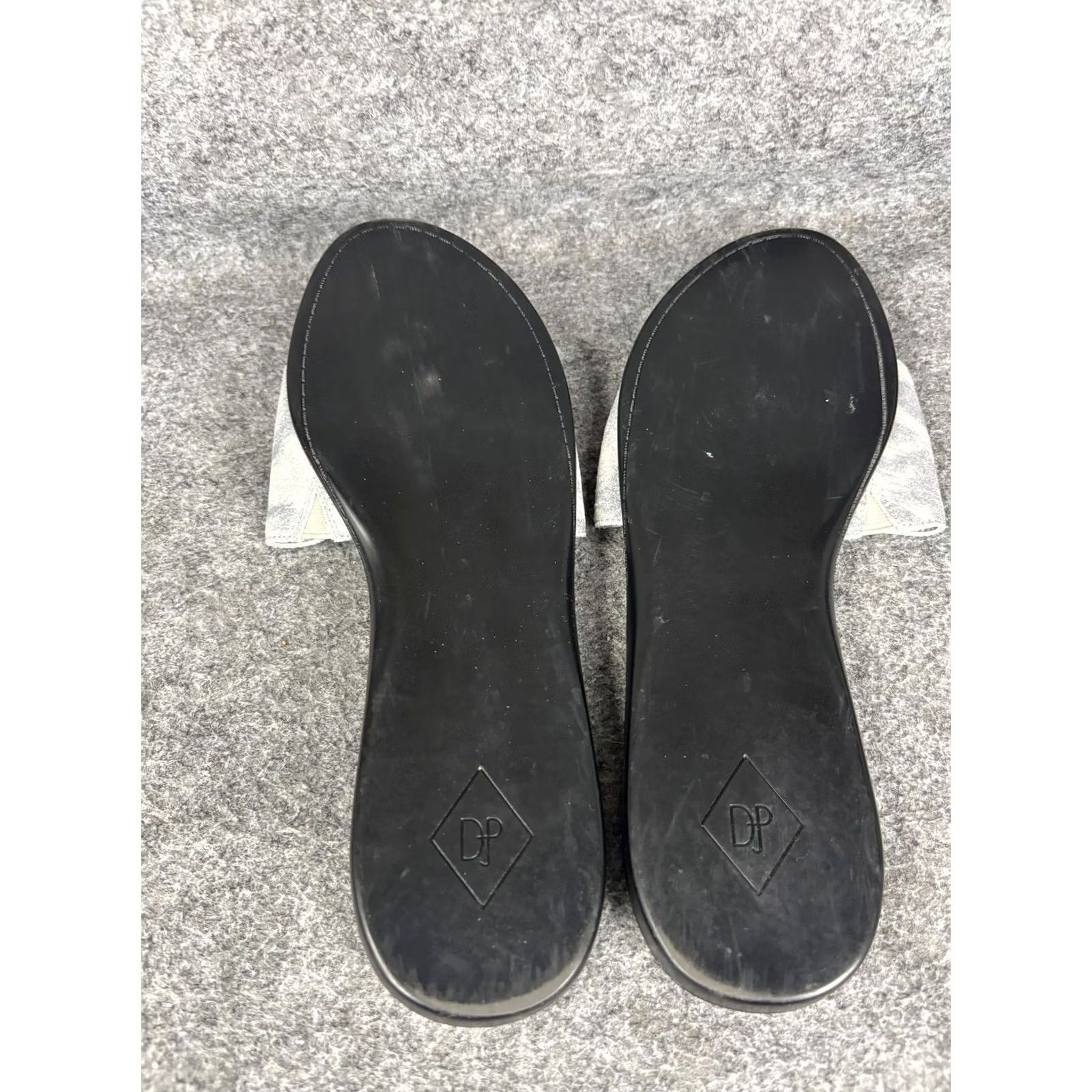 Donald Pliner Donald J Pliner Sandals Womens 10 Gray BOLT OH Thong Animal Print Slip On Leather Upper Flat Heel Womens Shoes Size US 10 / IT 40 - 7 Thumbnail