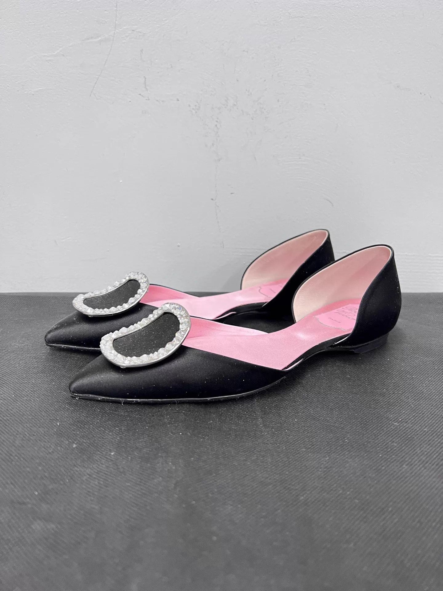 Roger Vivier RV Black Satin Rhinestone Buckle Pointed Toe Flat 37 Size US 6.5 / IT 36.5 - 1 Thumbnail
