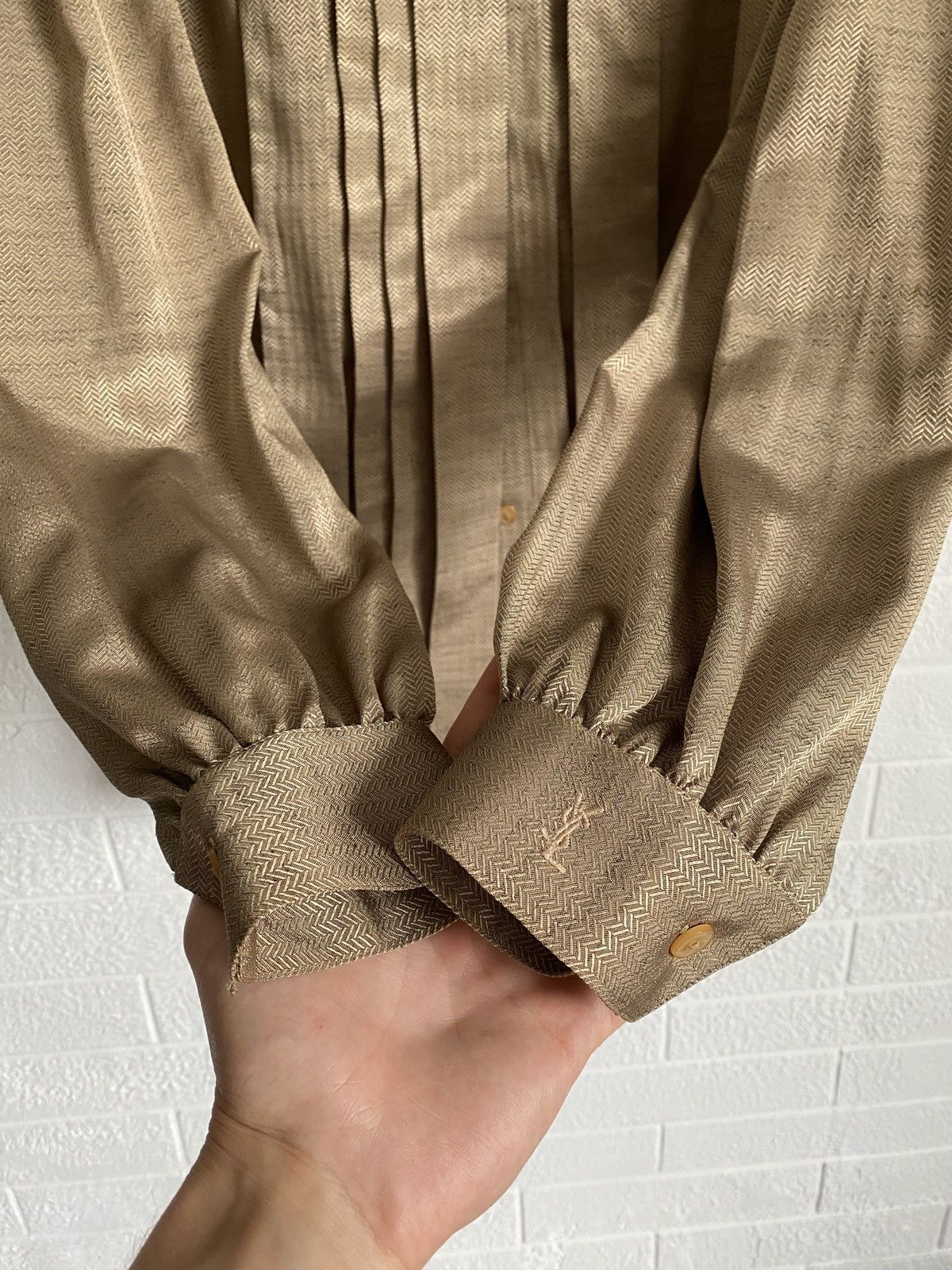 Vintage × Yves Saint Laurent Vintage Yves Saint Laurent Cowear Blouse Polyester Shirt Size M / US 6-8 / IT 42-44 - 8 Thumbnail