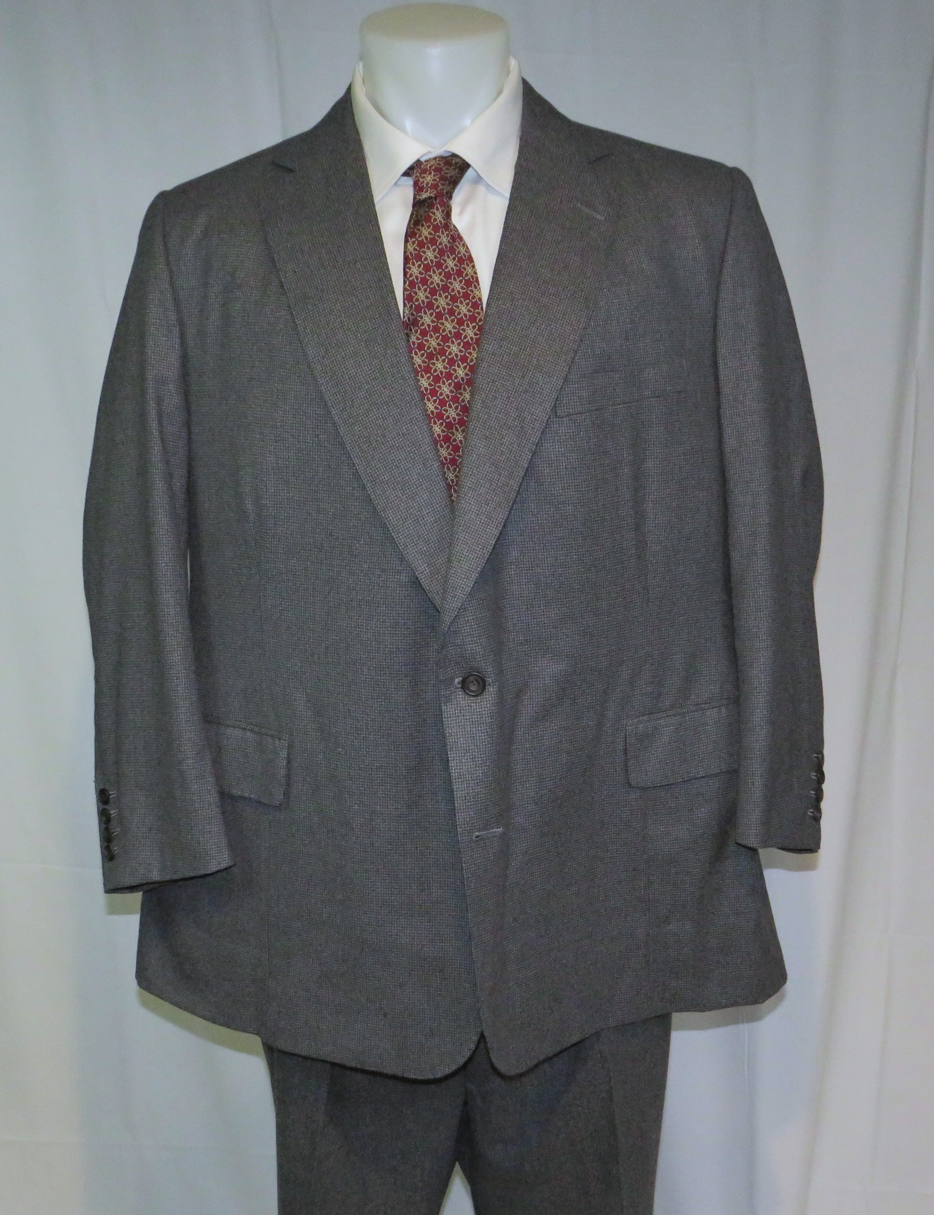 Henry Poole × Savile Row 2019 Gray Puppytooth Bespoke Portly Two Button Suit 48R Size 48R - 3 Thumbnail